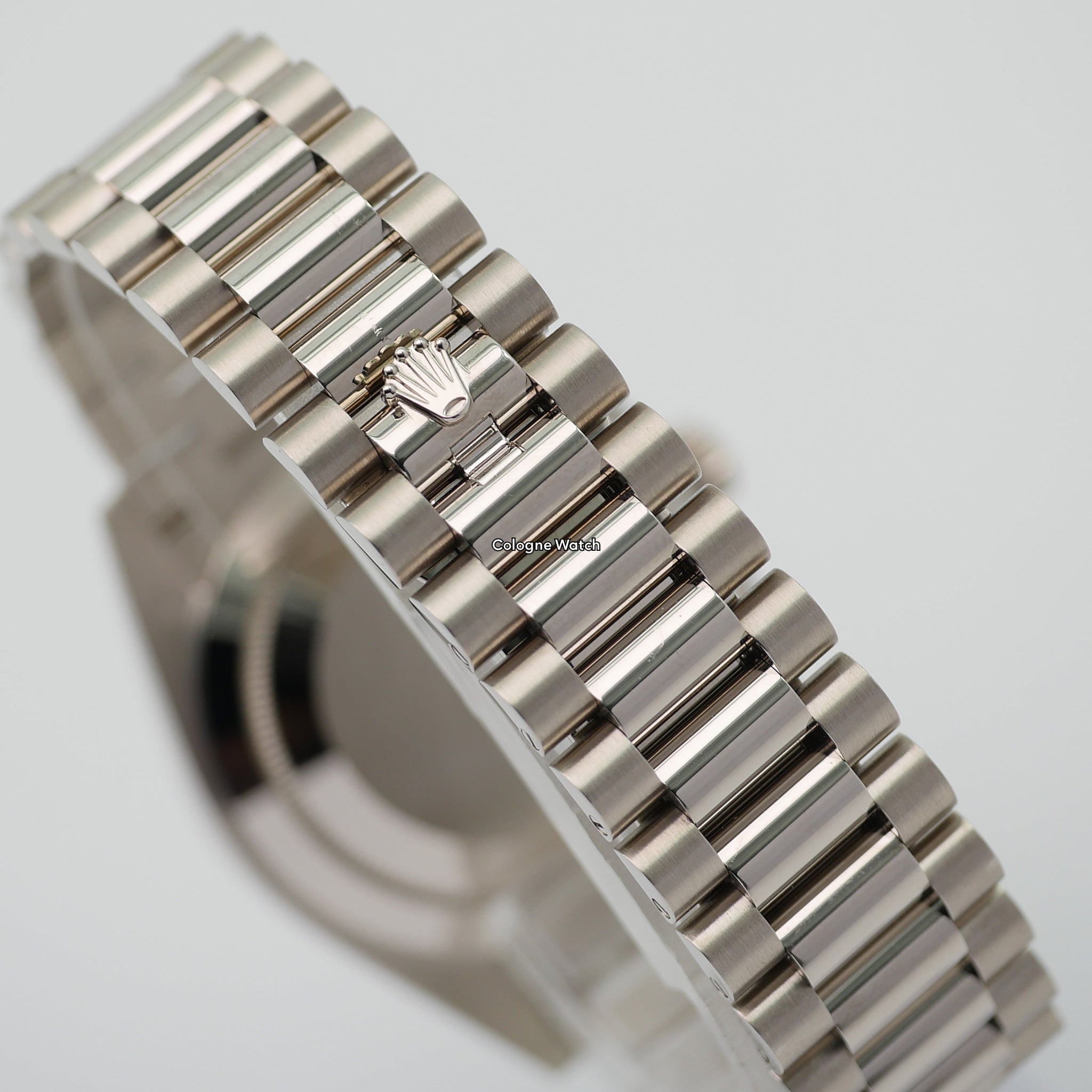 Rolex Day-Date 40 Weißgold 228239 - 2021