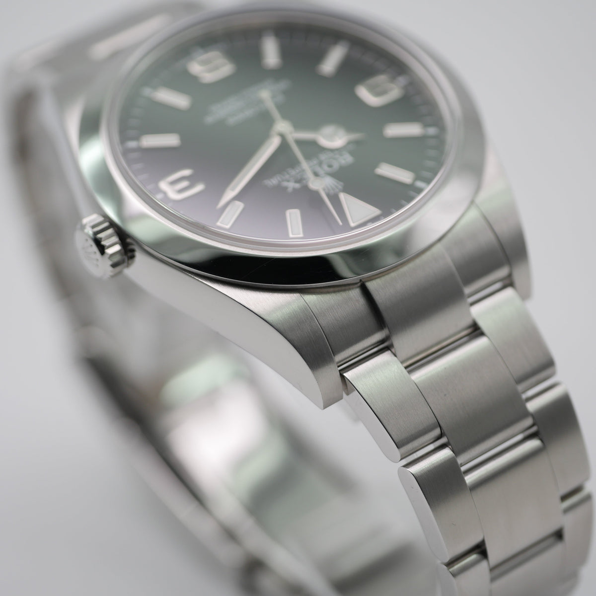 Rolex Explorer 39 Steel 214270 - 2015