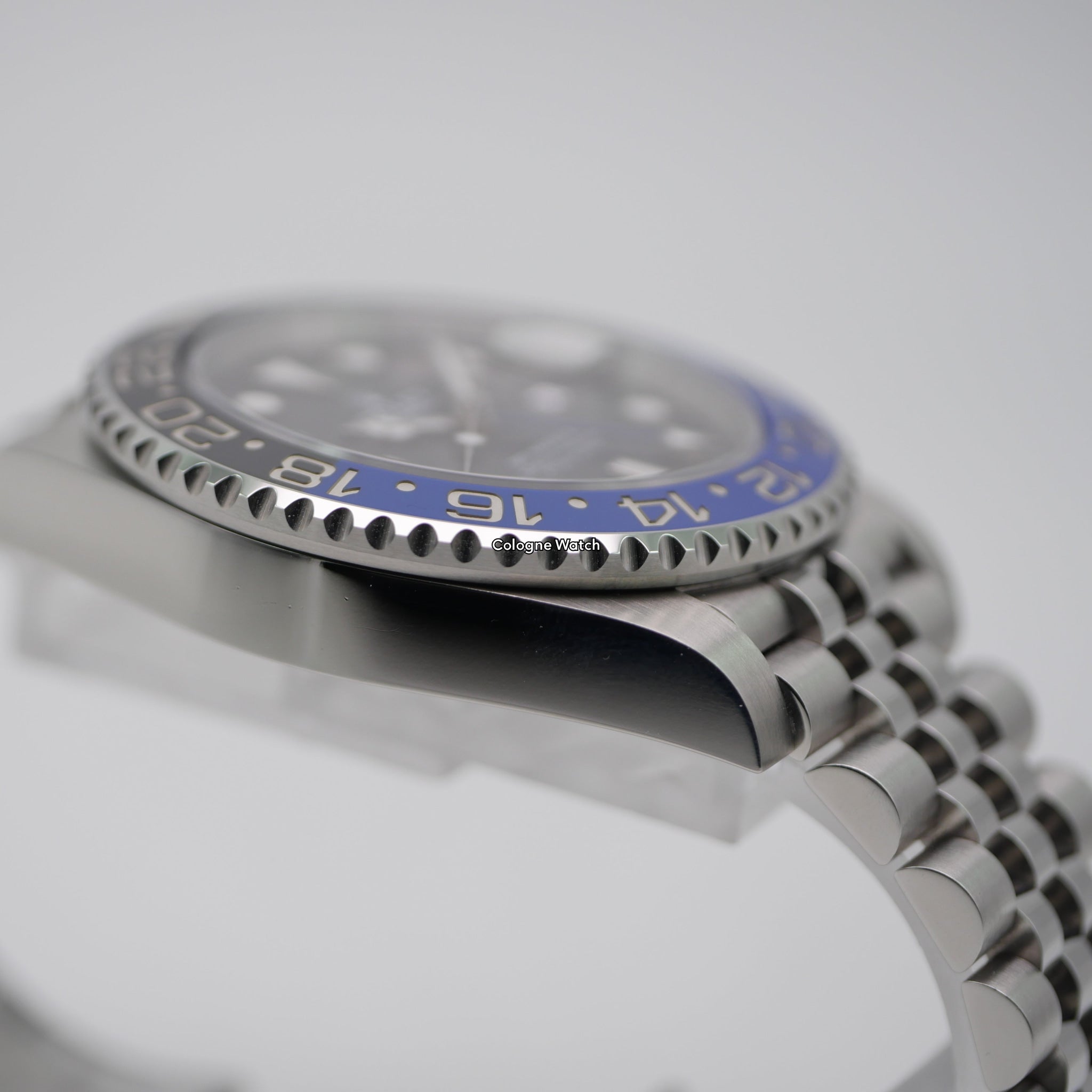 Rolex GMT-Master II Stahl 126710BLNR - 2023