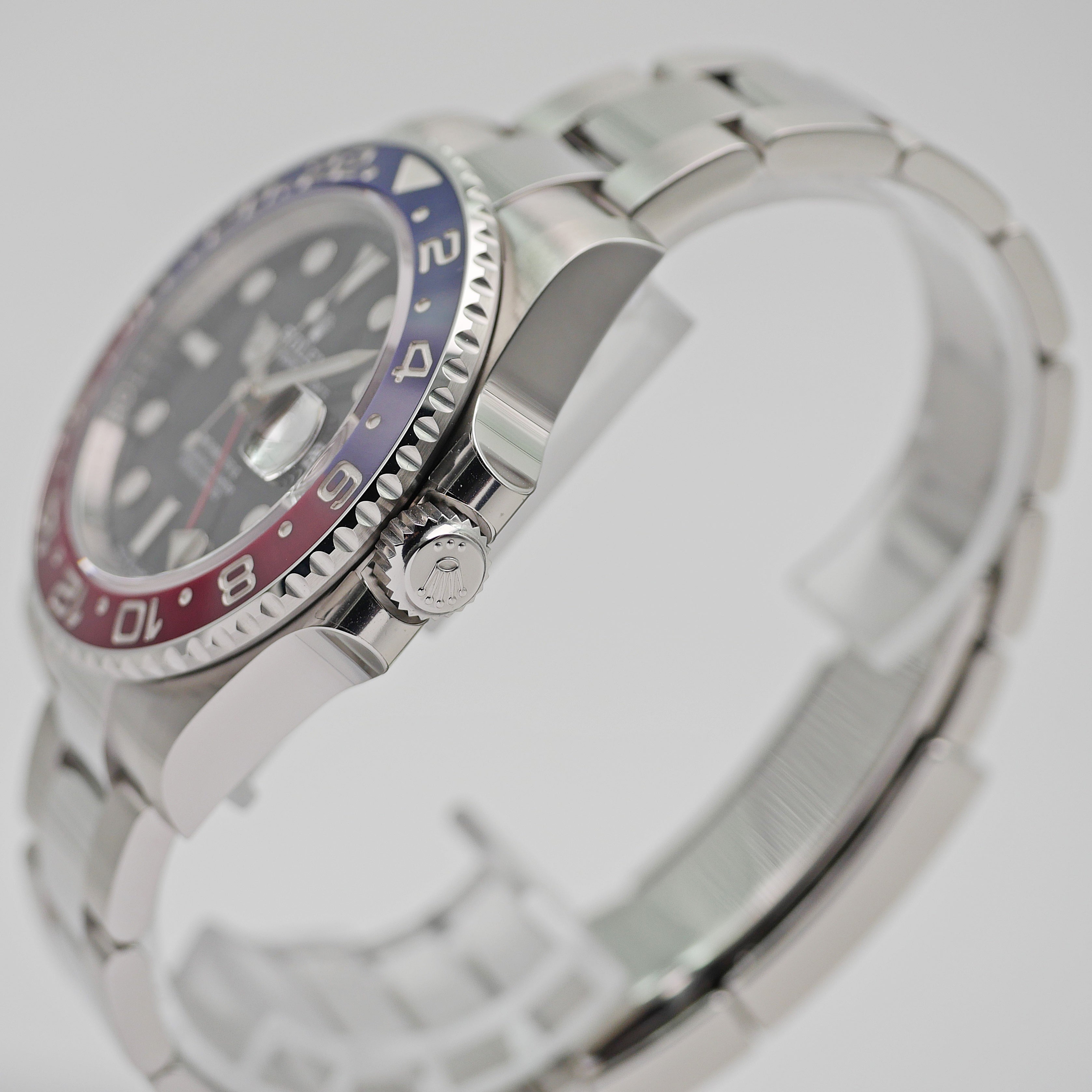 Rolex GMT-Master II Stahl 126710BLRO - 2019