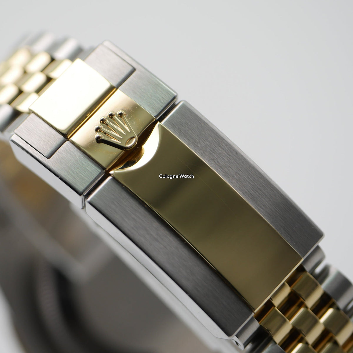 Rolex GMT-Master II Stahl / Gold 126713GRNR - 2025