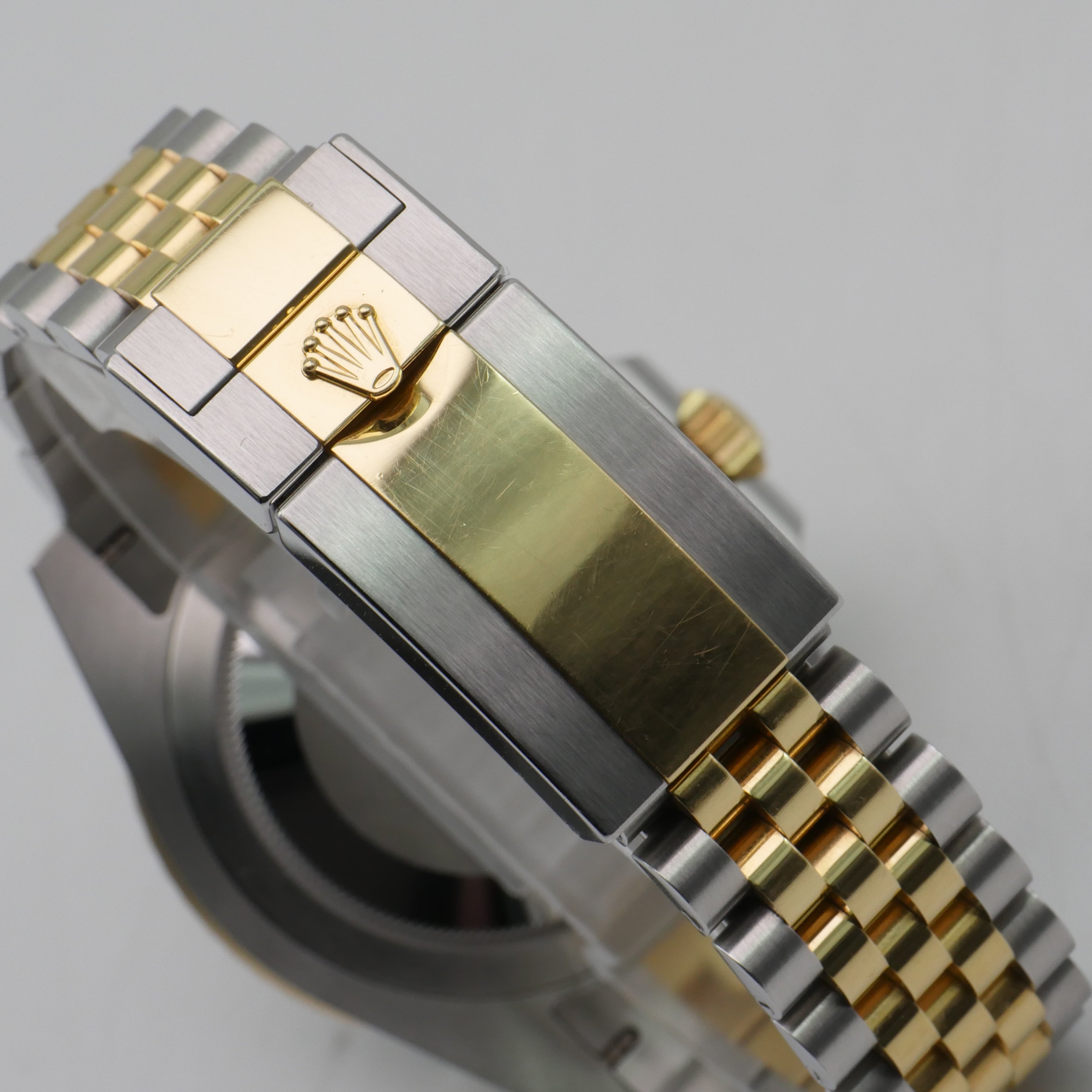 Rolex GMT-Master II Stahl / Gelbgold 126713GRNR - 2023