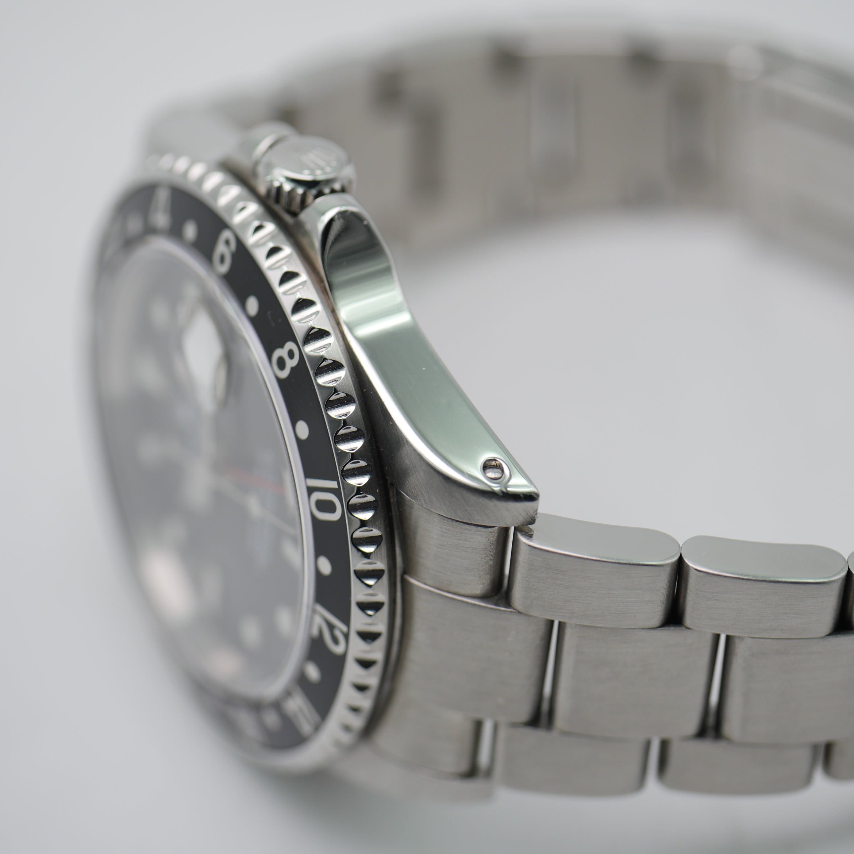 Rolex GMT-Master II Steel 16710 - 2001 - only Watch 