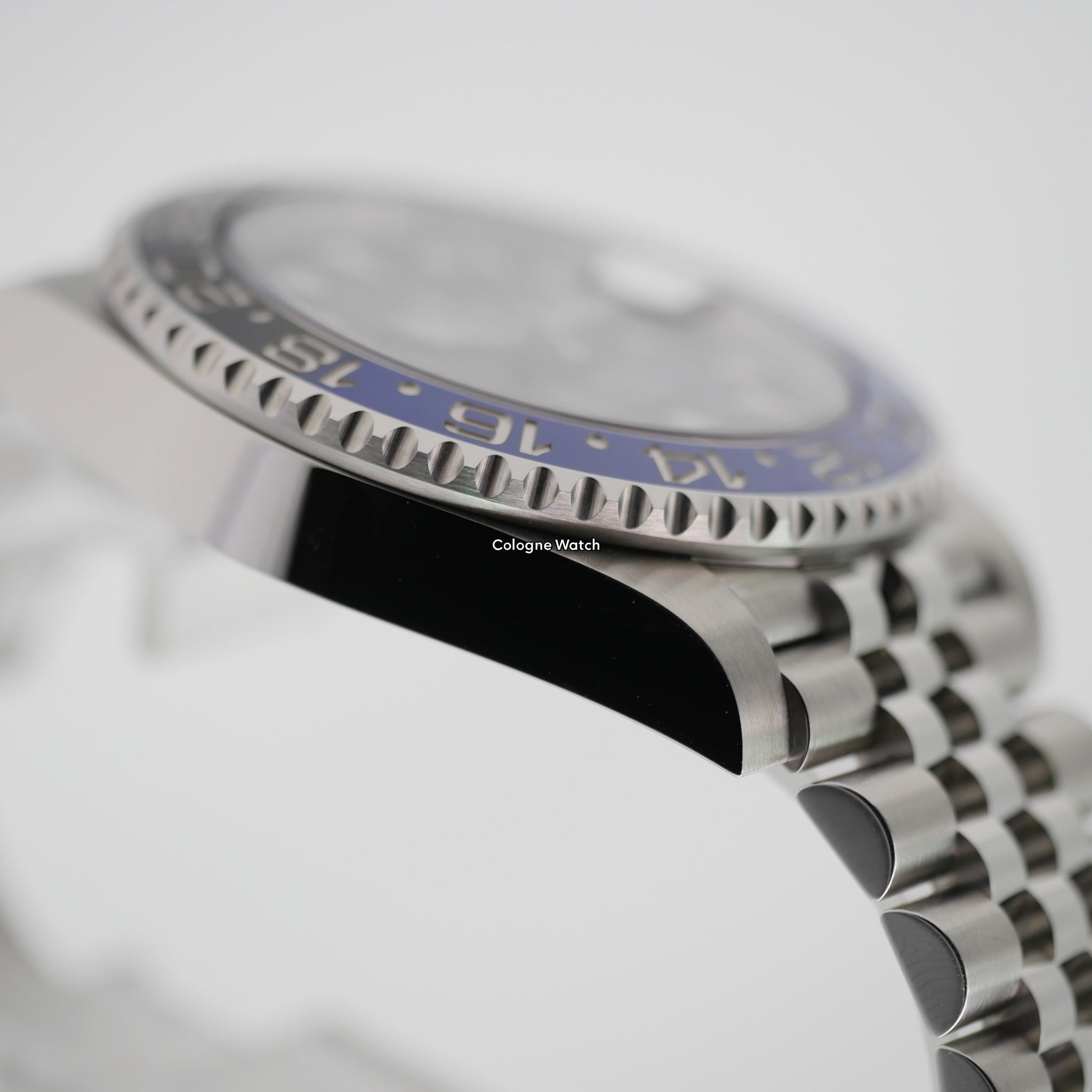 Rolex GMT-Master II Stahl 126710BLNR - 2025