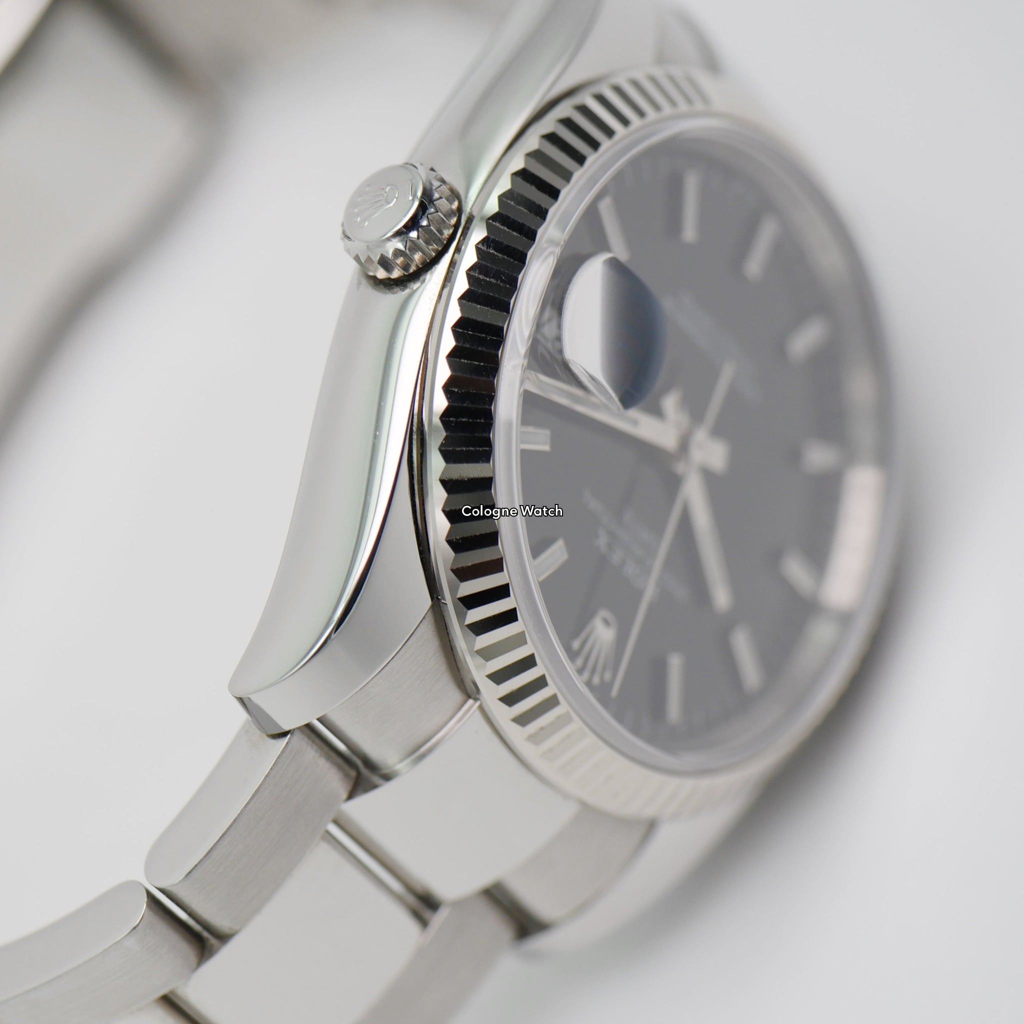 Rolex Oyster Perpetual Date 115234 - 2018