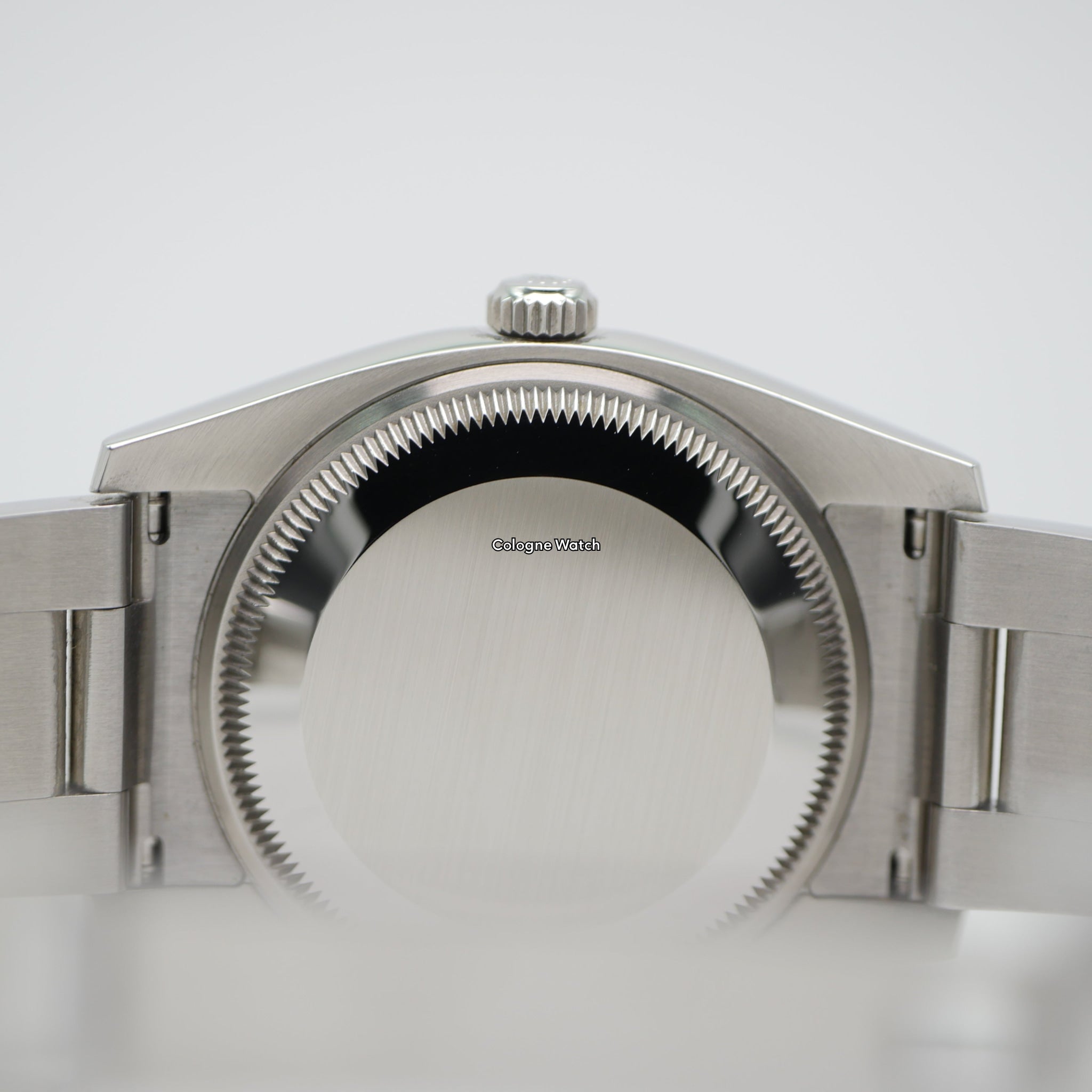 Rolex Oyster Perpetual Date 115234 - 2018