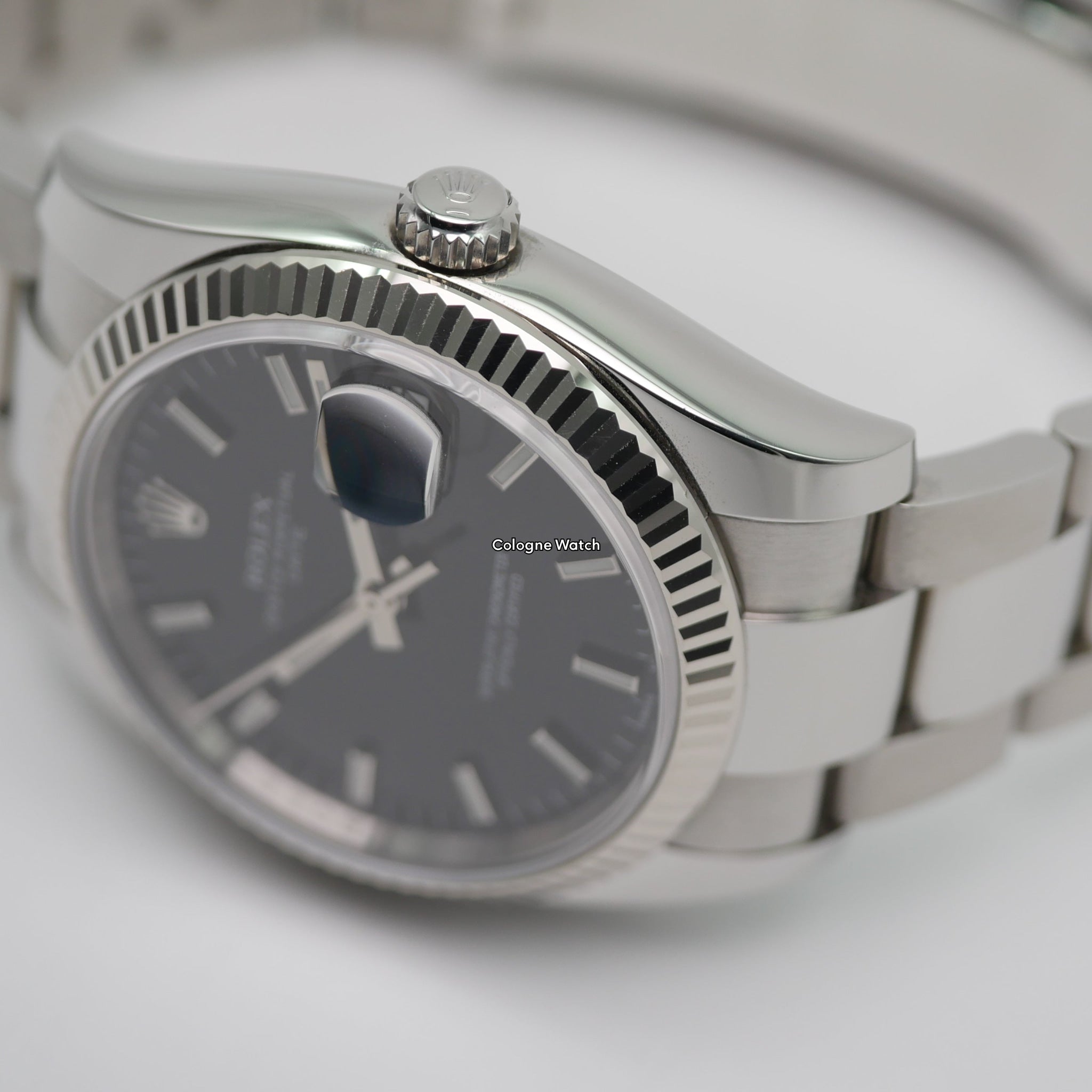 Rolex Oyster Perpetual Date 115234 - 2018