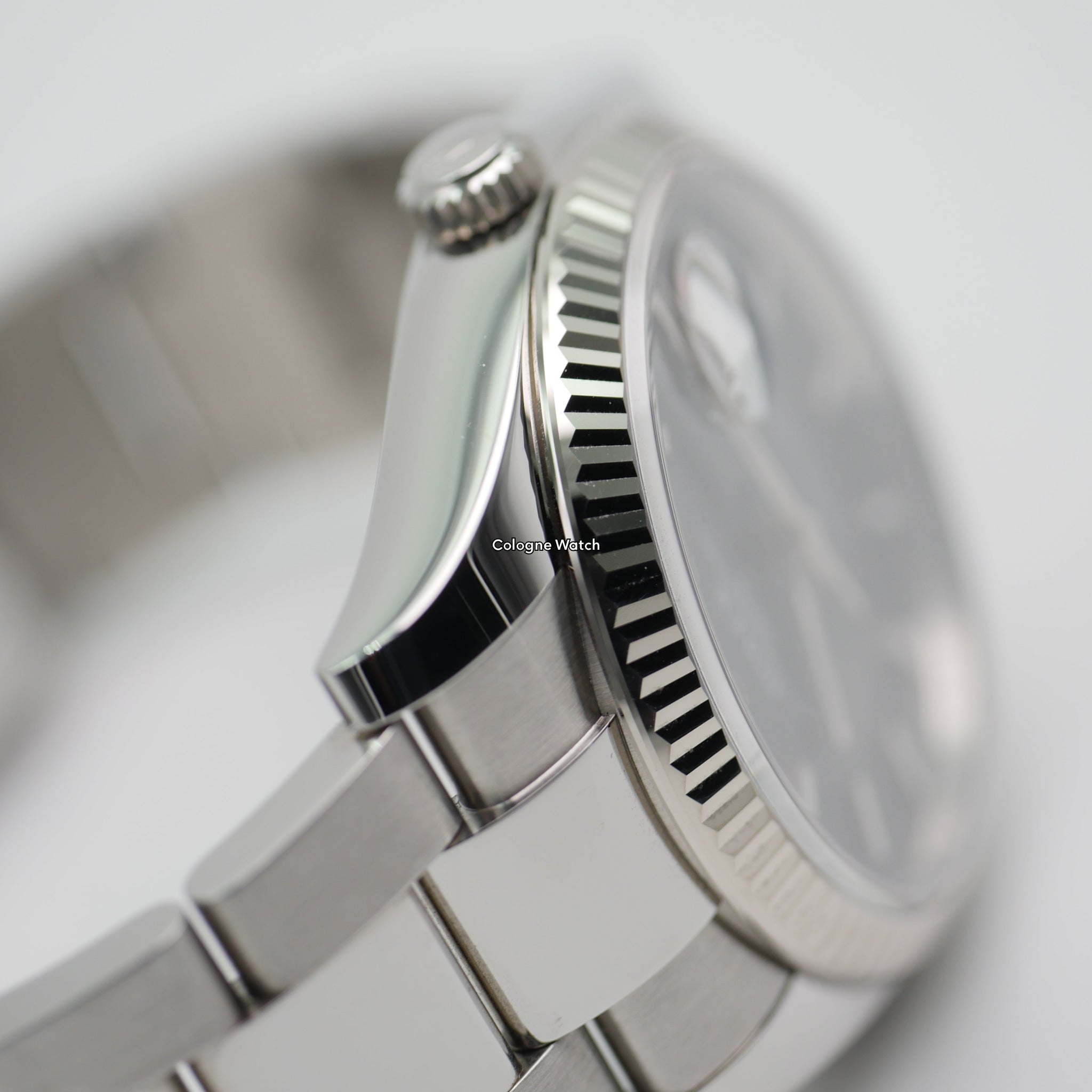 Rolex Oyster Perpetual Date 115234 - 2018