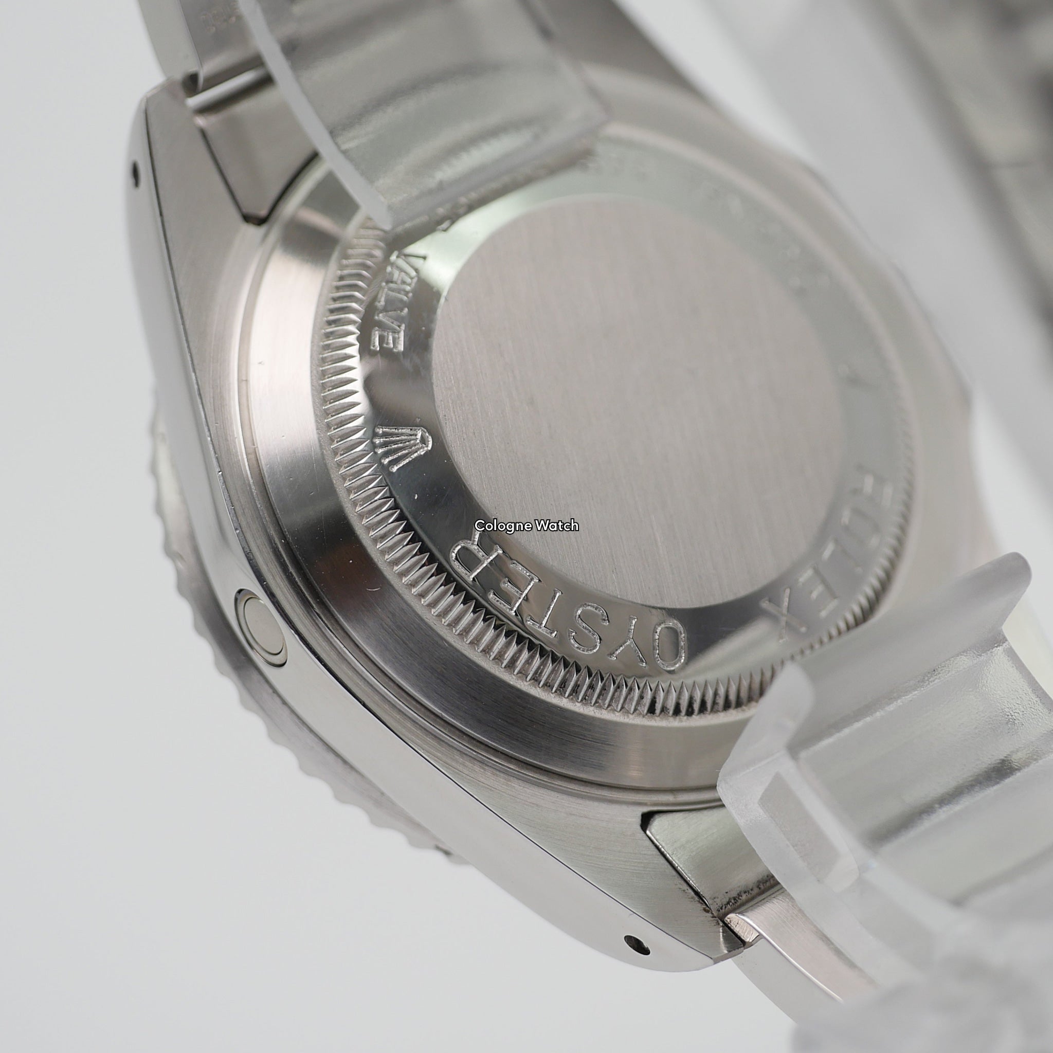 Rolex Sea-Dweller 16600 - 2004