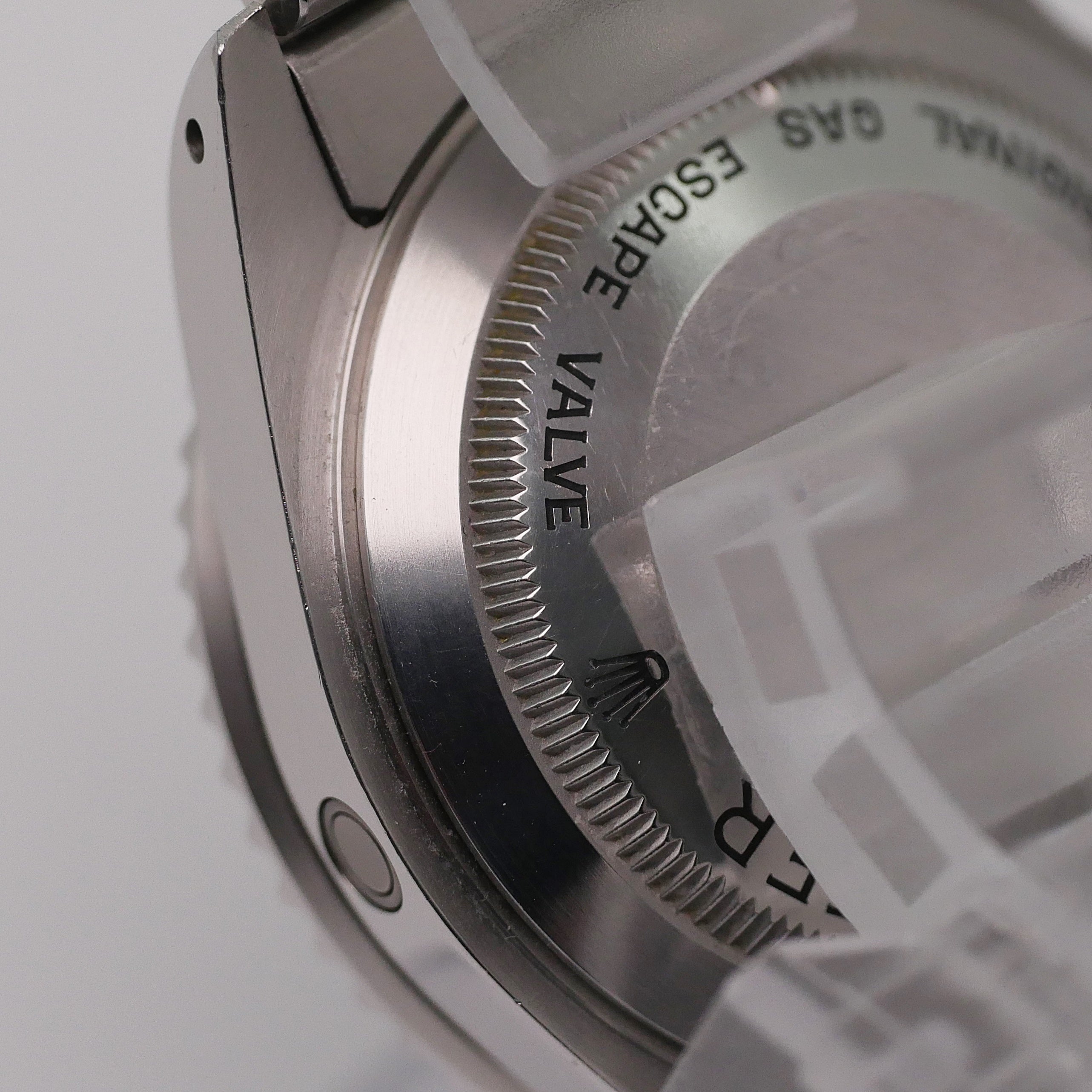 Rolex Sea-Dweller Stahl 16600 - 2005