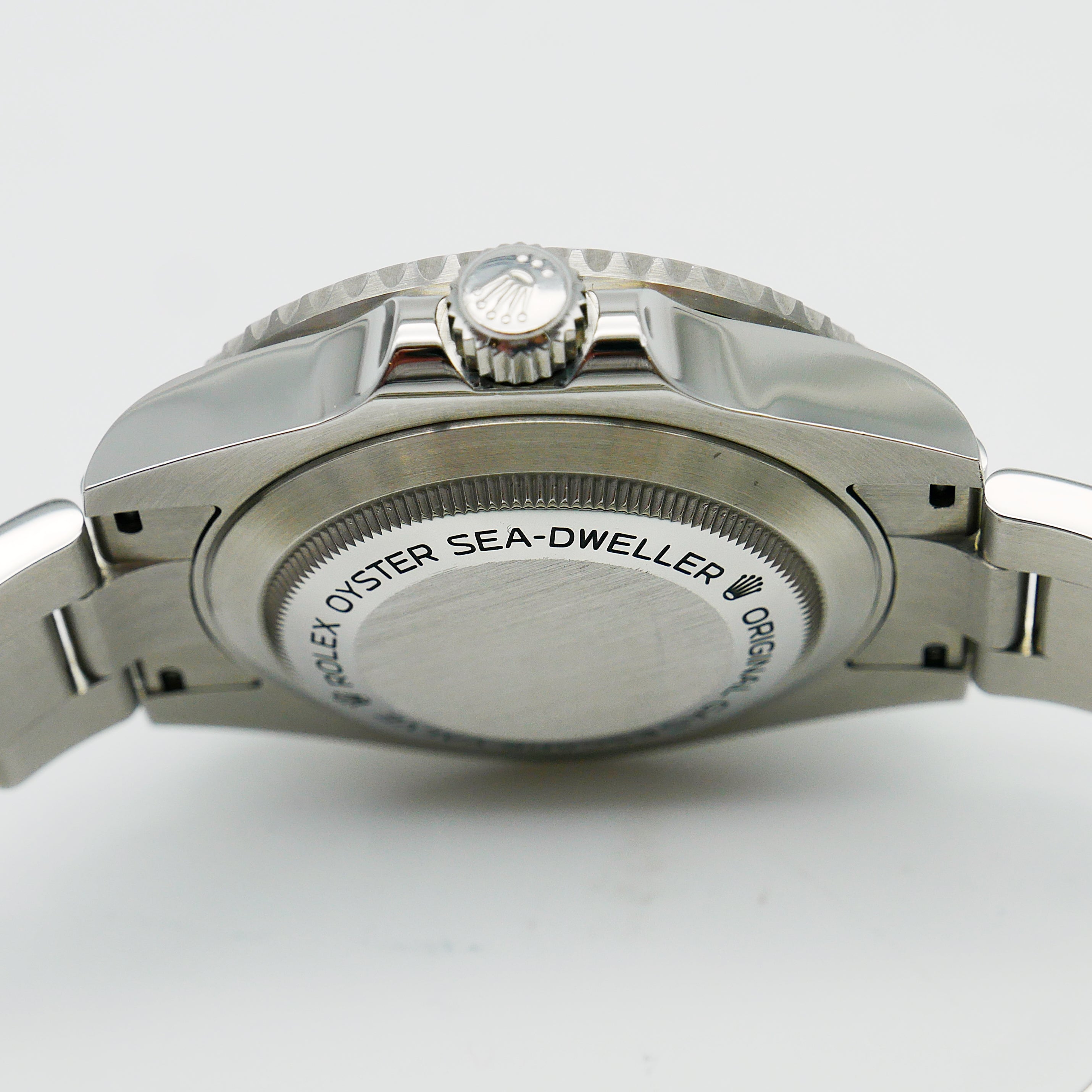 Rolex Sea-Dweller 4000 Stahl 116600 - 2015