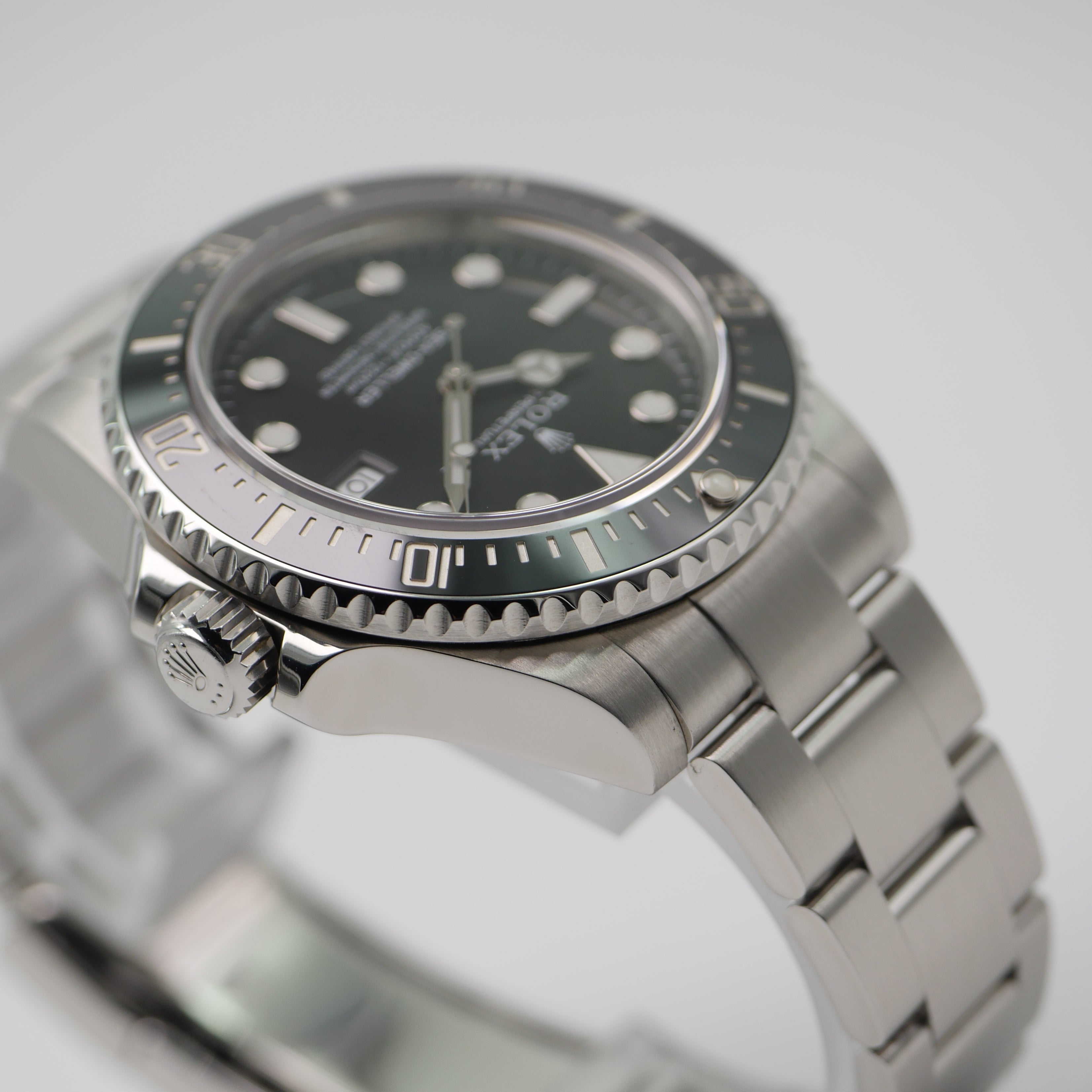 Rolex Sea-Dweller 4000 Stahl 116600 - 2017