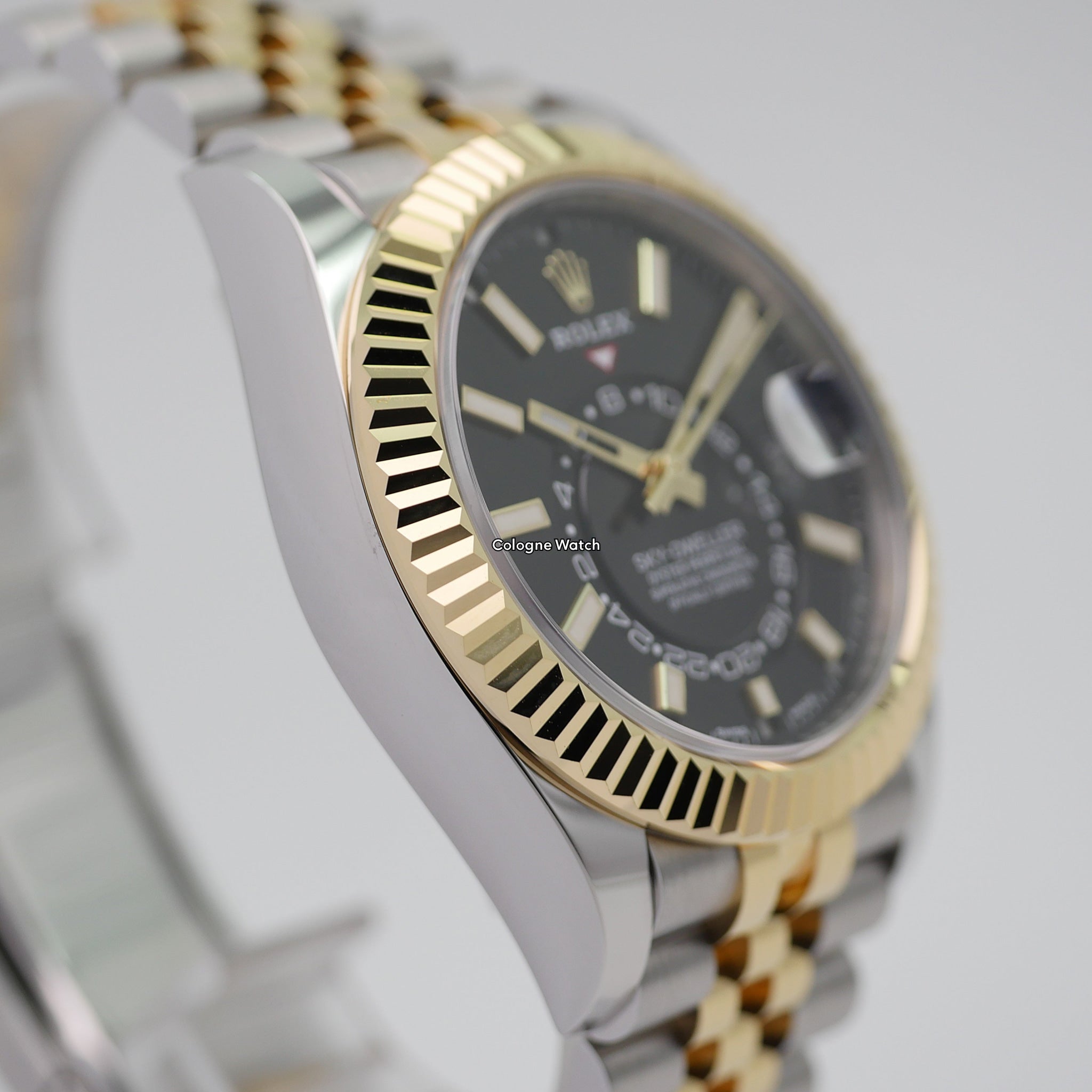 Rolex Sky Dweller 33693 - 2023