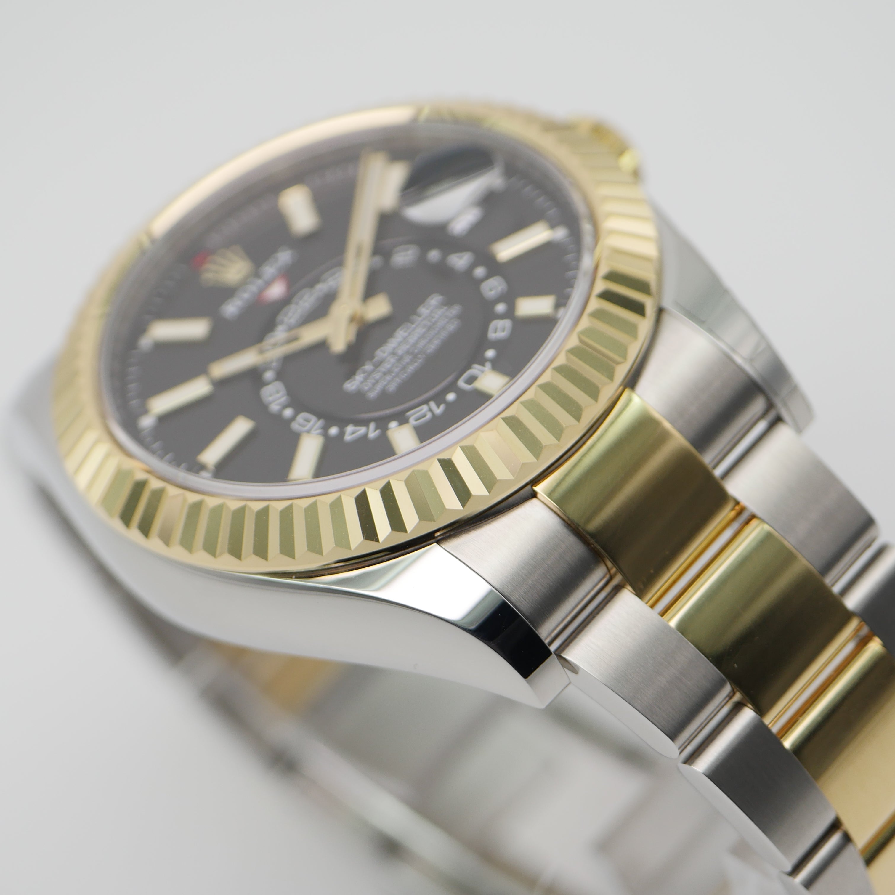 Rolex Sky-Dweller Stahl / Gelbgold 326933 - 2018