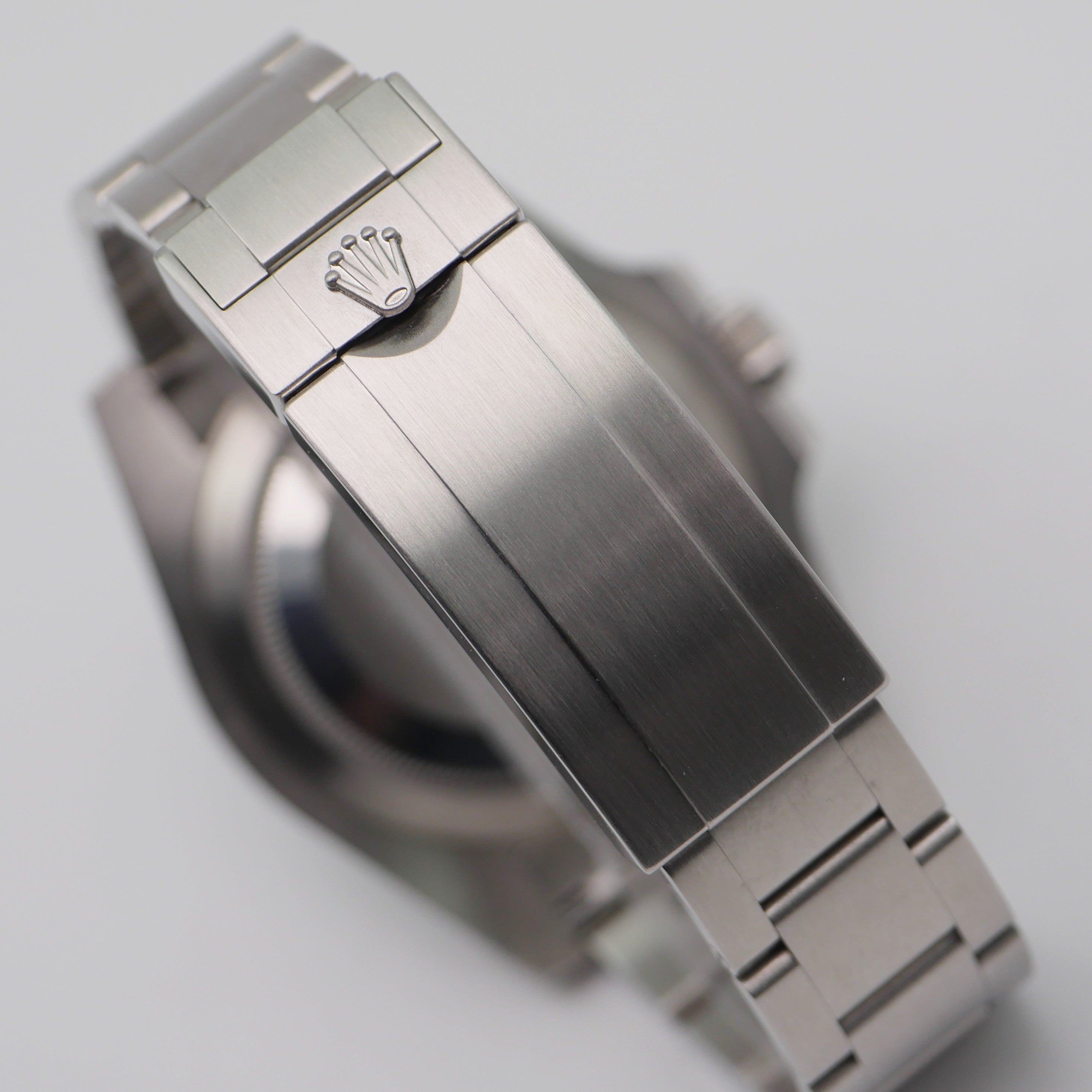 Rolex Submariner 40 Steel 116610LV "Hulk" - 2017