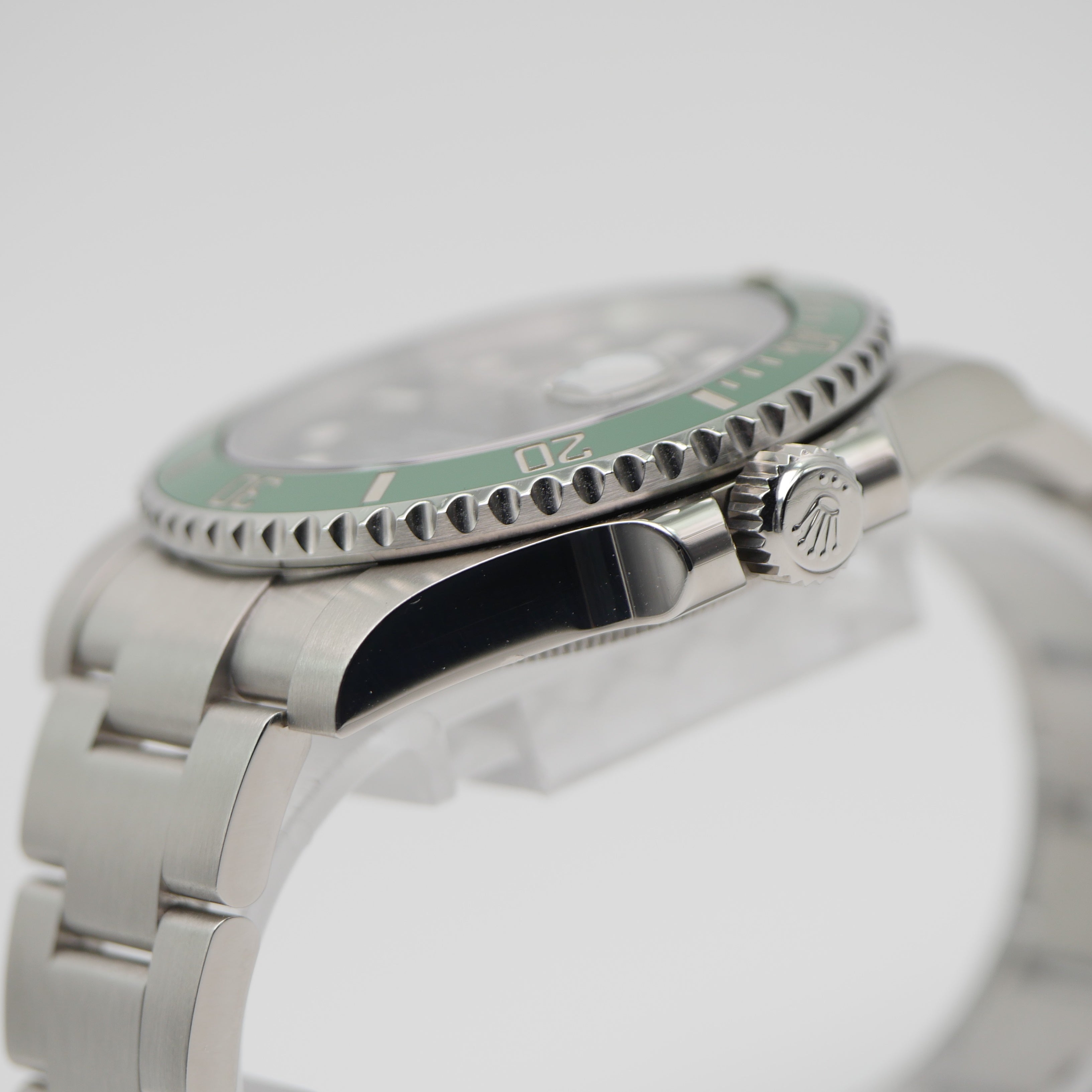 Rolex Submariner Date Stahl 116610LV "Hulk" - 2012