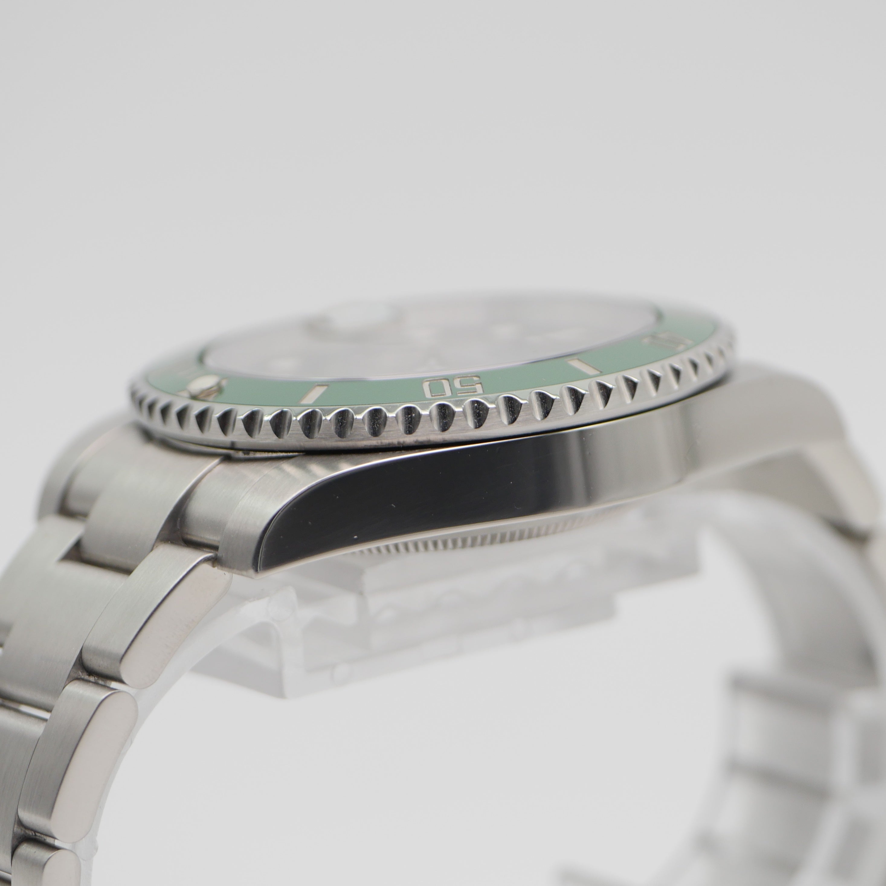 Rolex Submariner Date Stahl 116610LV "Hulk" - 2012