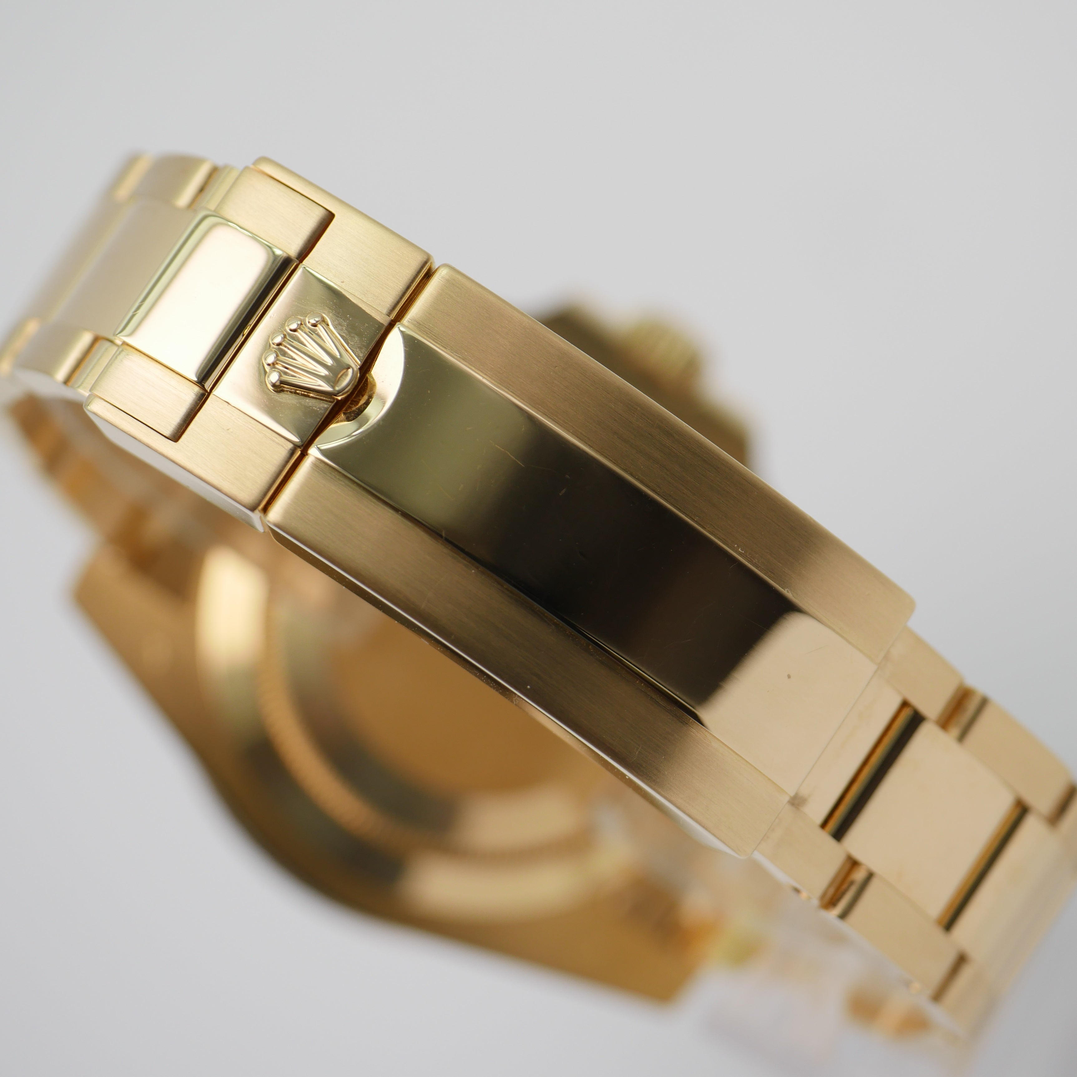 Rolex Submariner 40 Yellow Gold 116618LB - 2012 