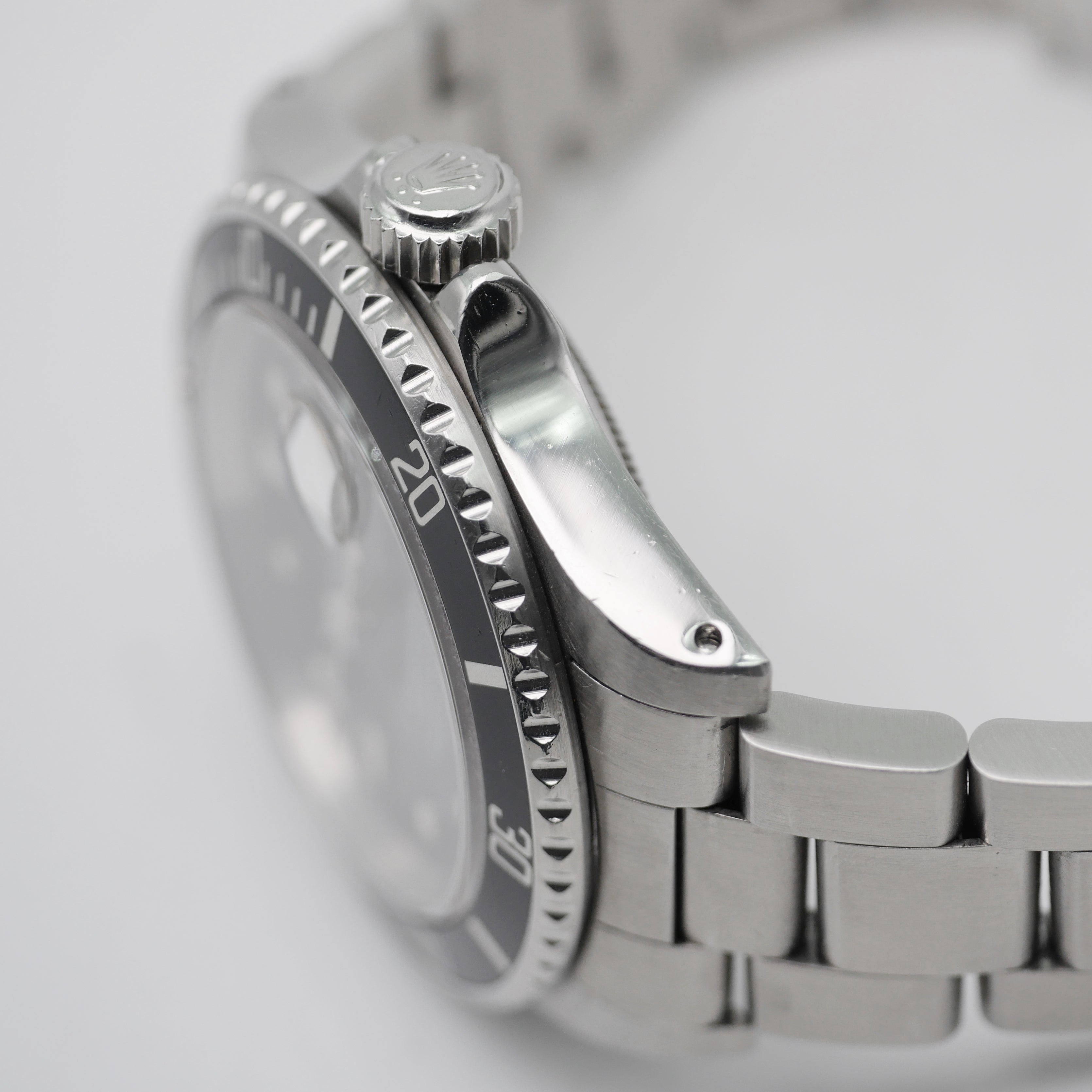 Rolex Submariner Date Steel 16610 - 1998