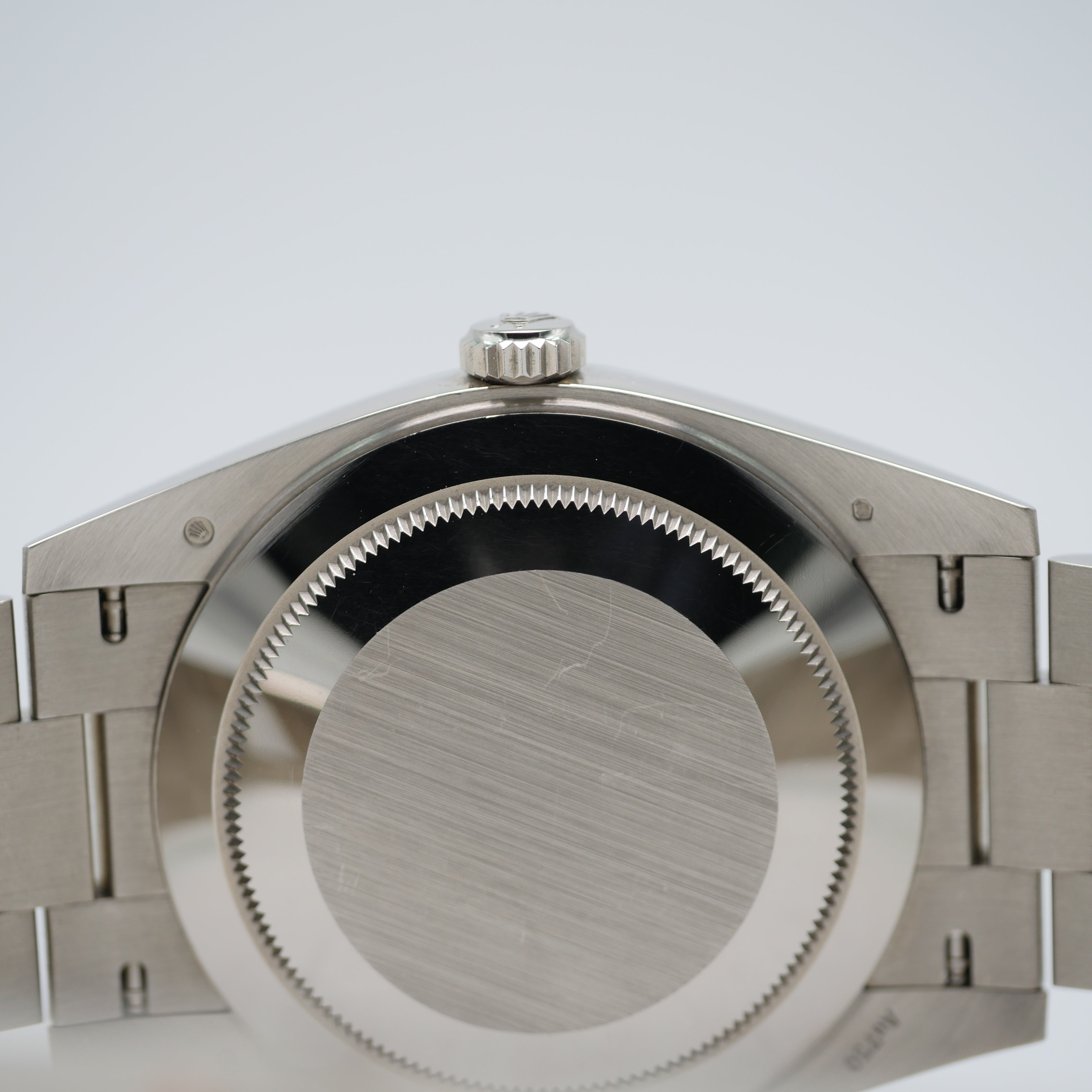 Rolex Day-Date 40 Weißgold 228239 "Olive Dial" - 2019