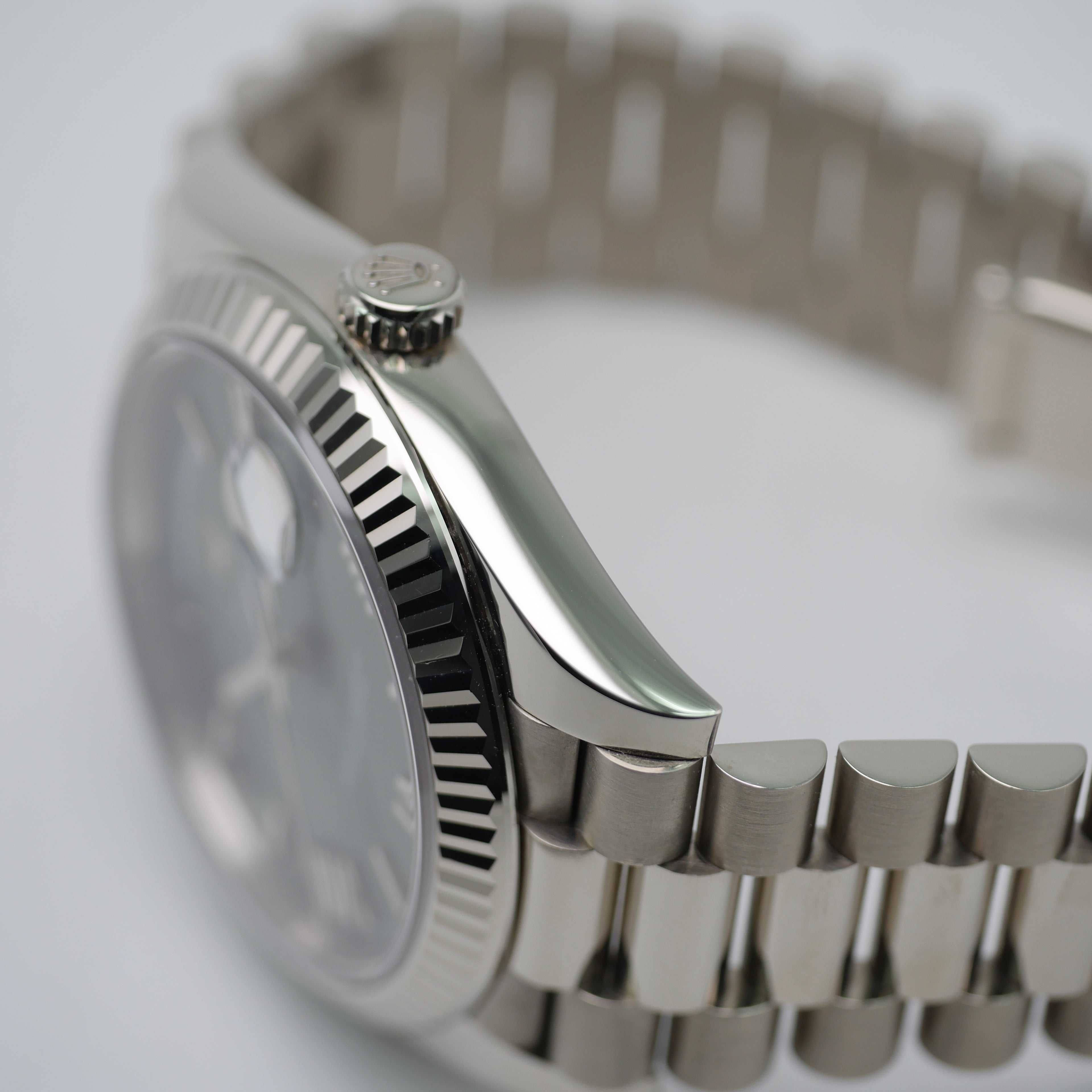 Rolex Day-Date 40 Weißgold 228239 "Olive Dial" - 2019