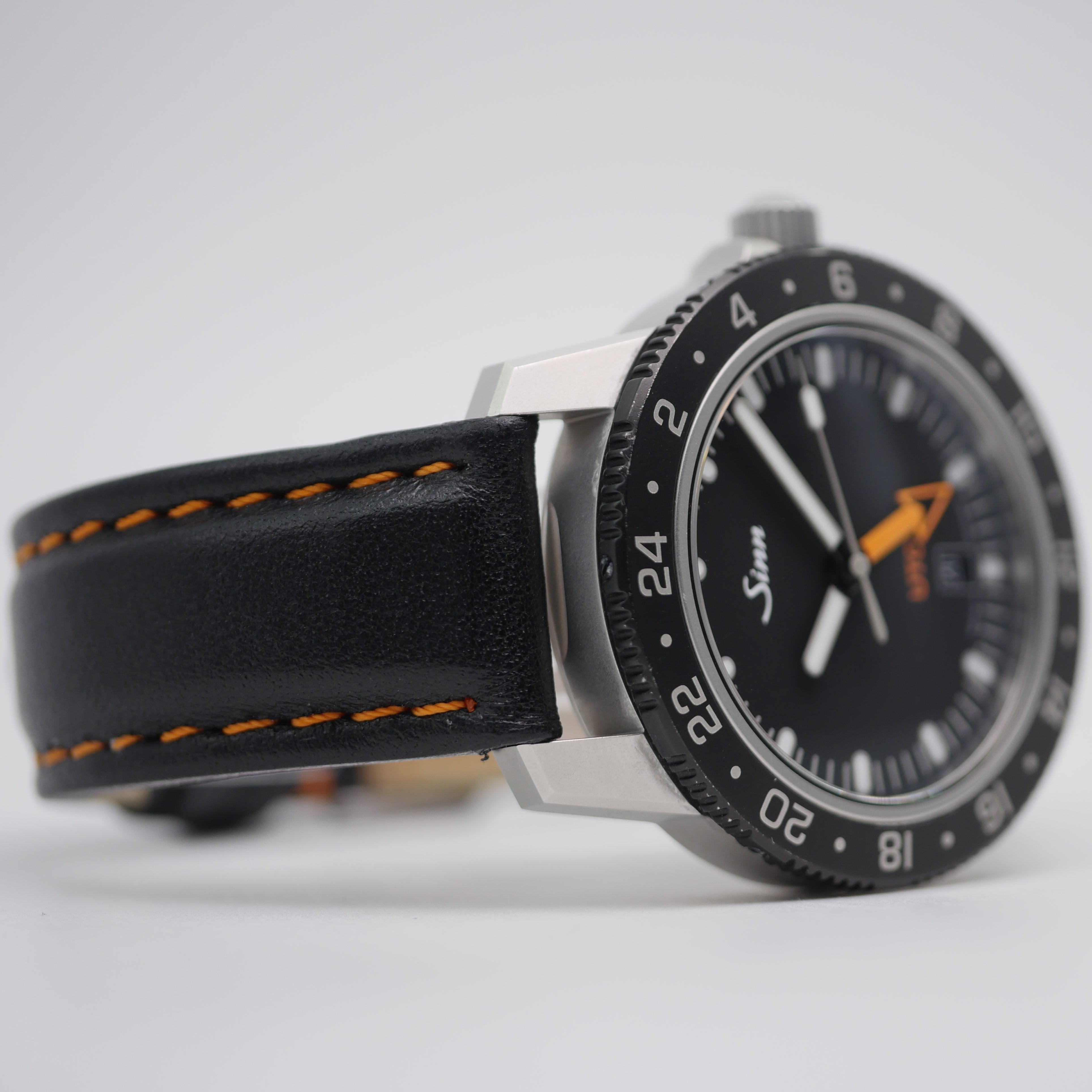 Sinn 105 St Sa UTC Steel 105.020 - 2022 