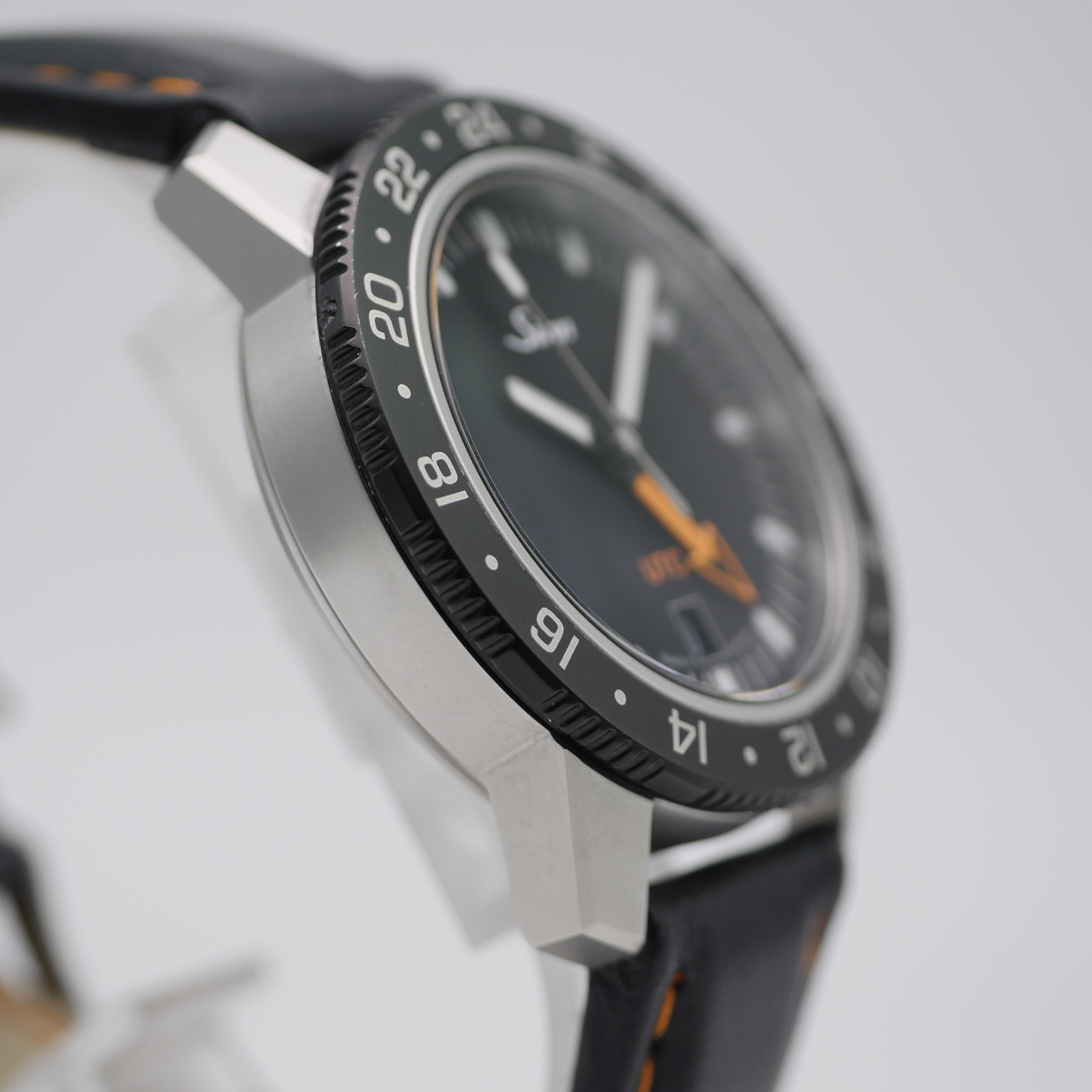Sinn 105 St Sa UTC Steel 105.020 - 2022 