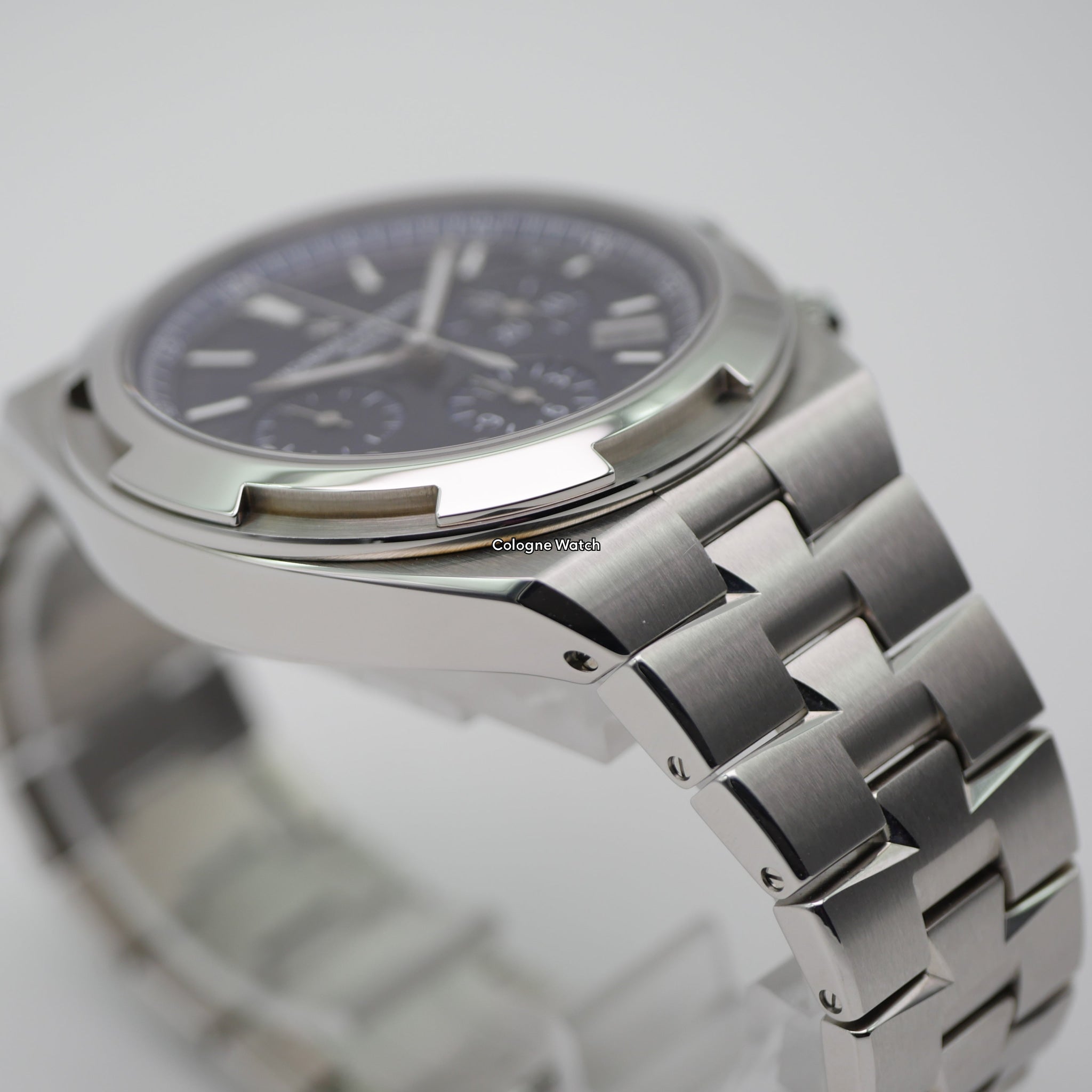 Vacheron Constantin Overseas Chronograph Steel 5500V/110A-B148 - 2021 