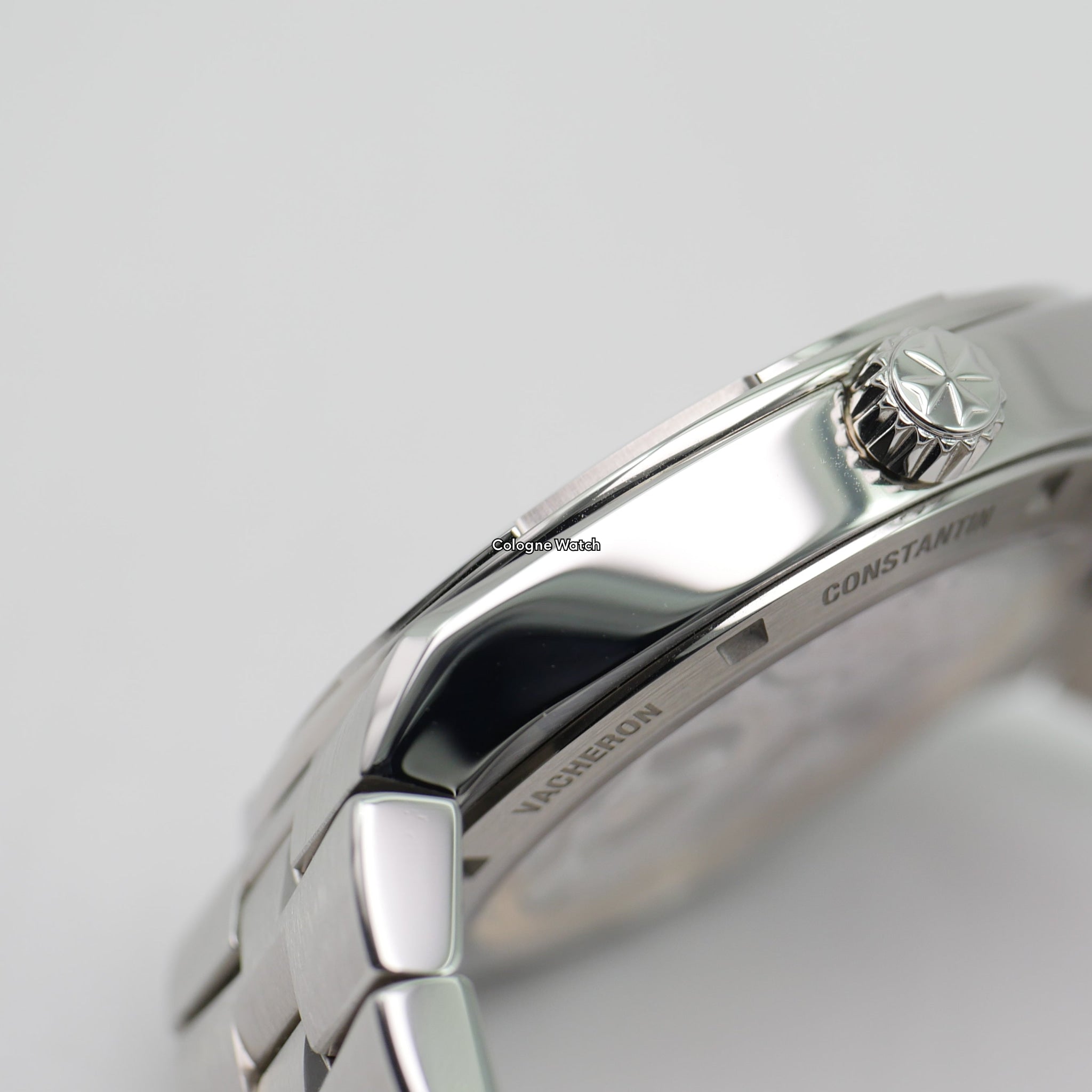Vacheron Constantin Overseas Tourbillon Steel 6000V/110A-B544 - 2022 