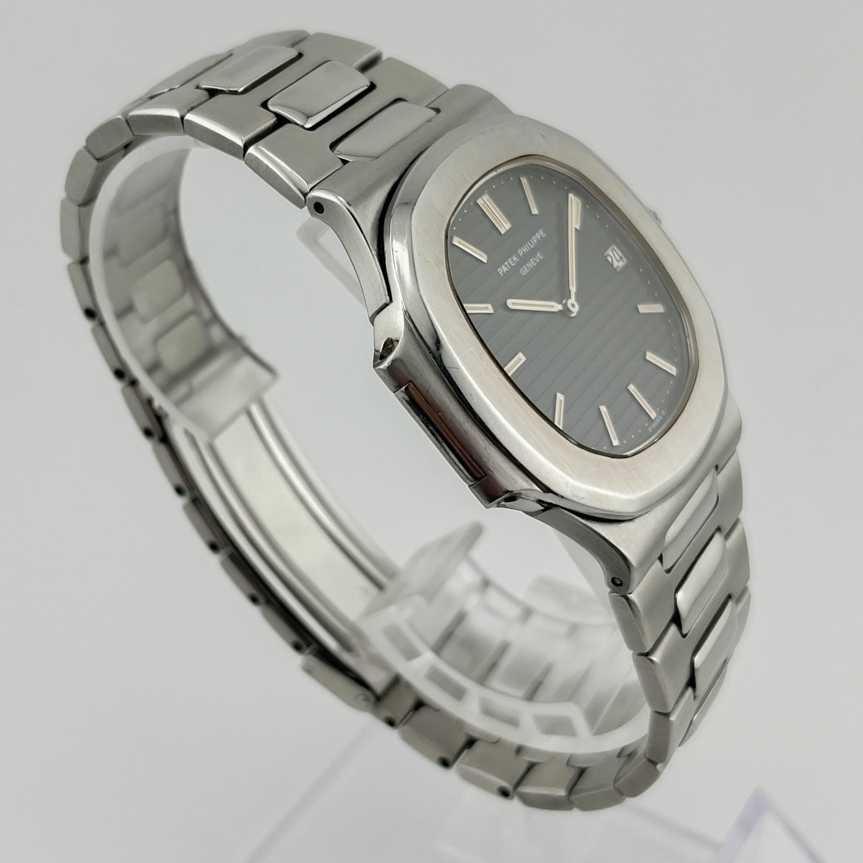 Patek Philippe Nautilus Jumbo 3700 Stahl Stammbuchauszug