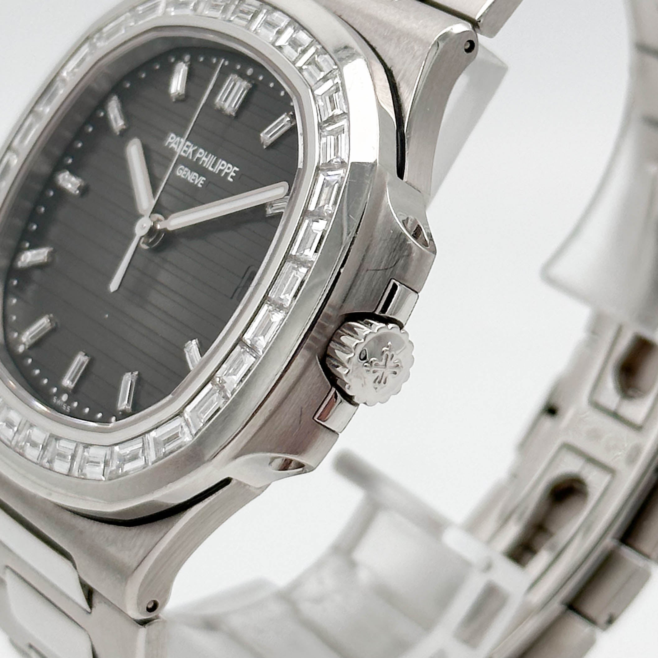 Patek Philippe Nautilus Platin 5711/110P-001 - 2019