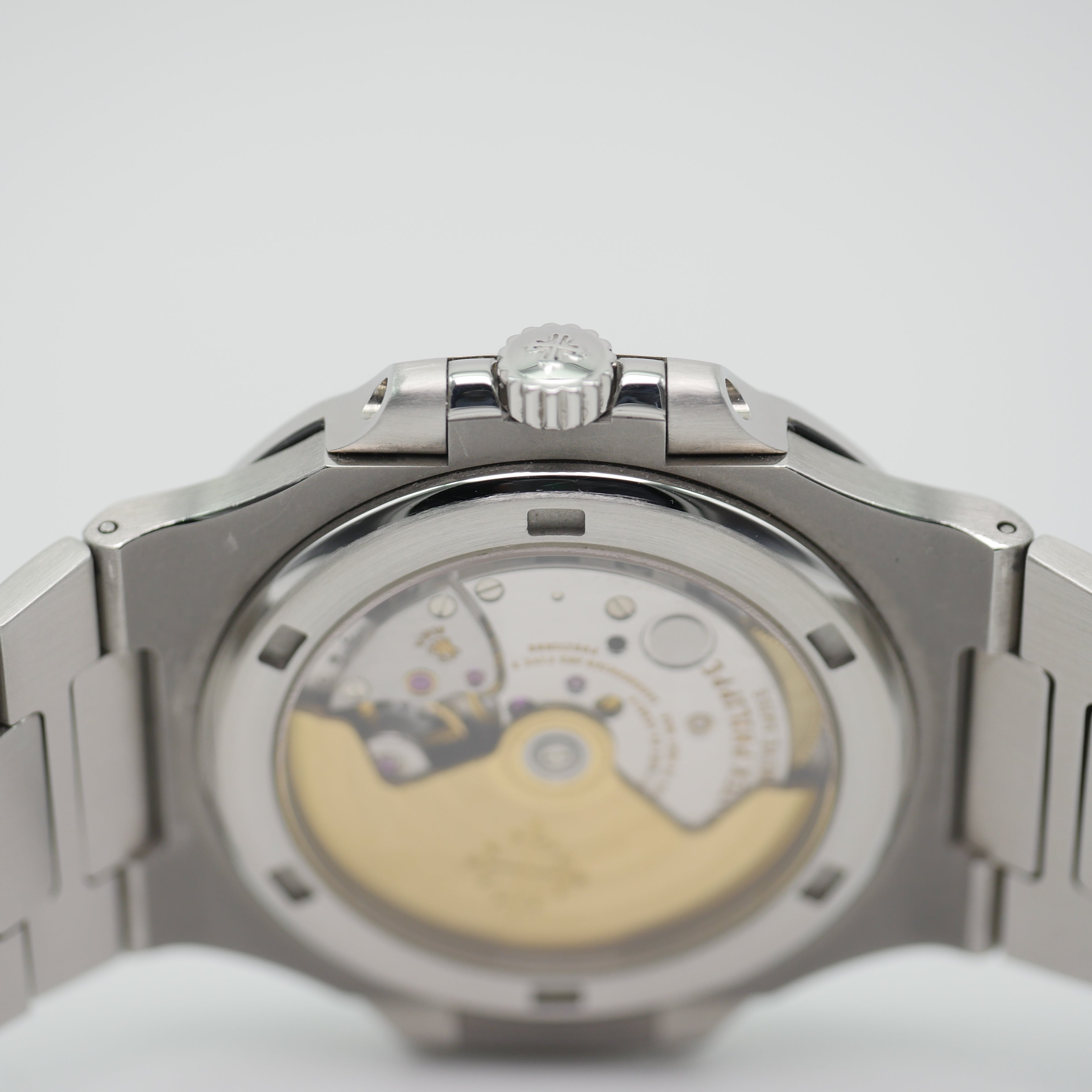 Patek Philippe Nautilus Stahl 5711/1A-001 - 2012 KALIBER 315SC 6 Monate verbaut!