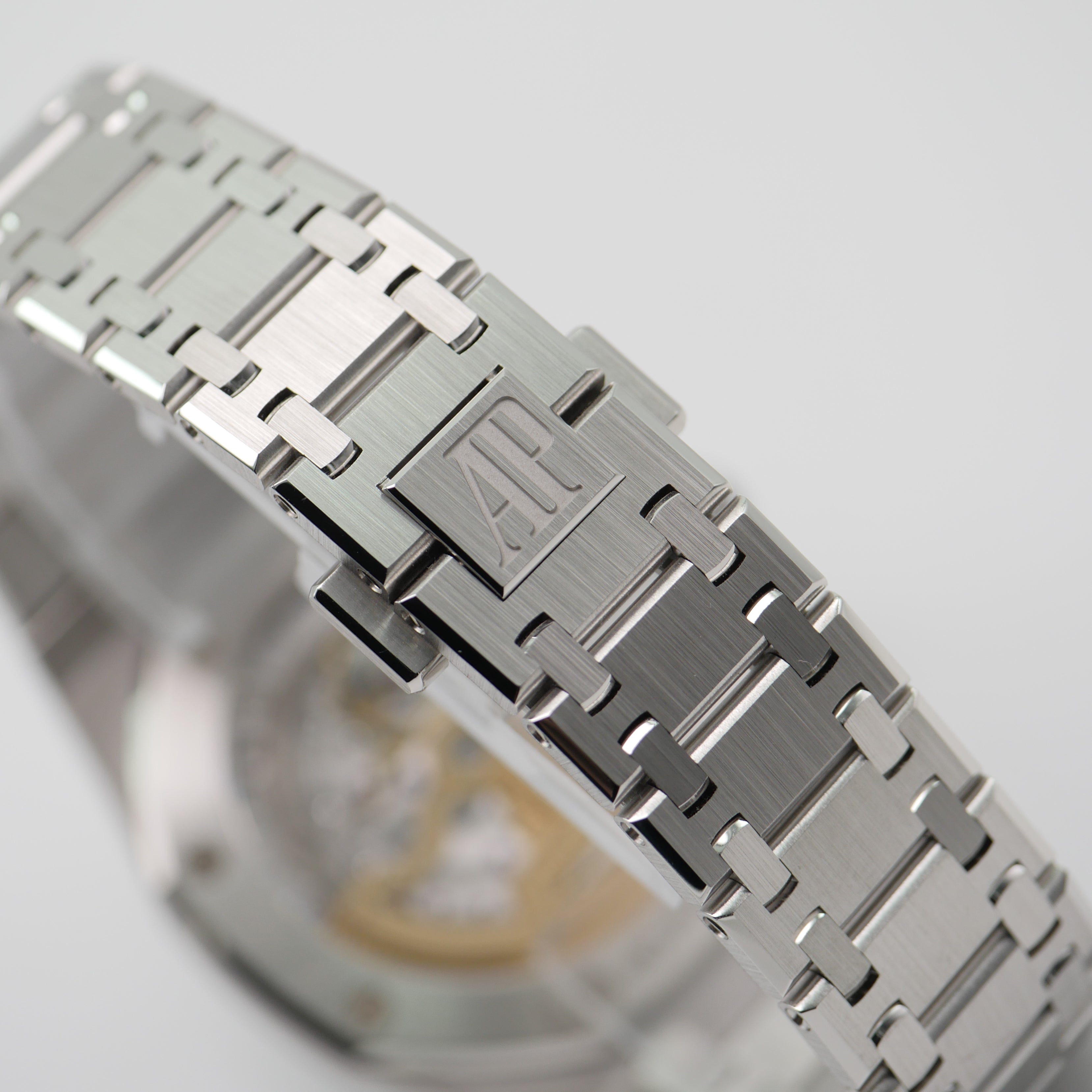 "Jumbo" Ultra Thin Platin