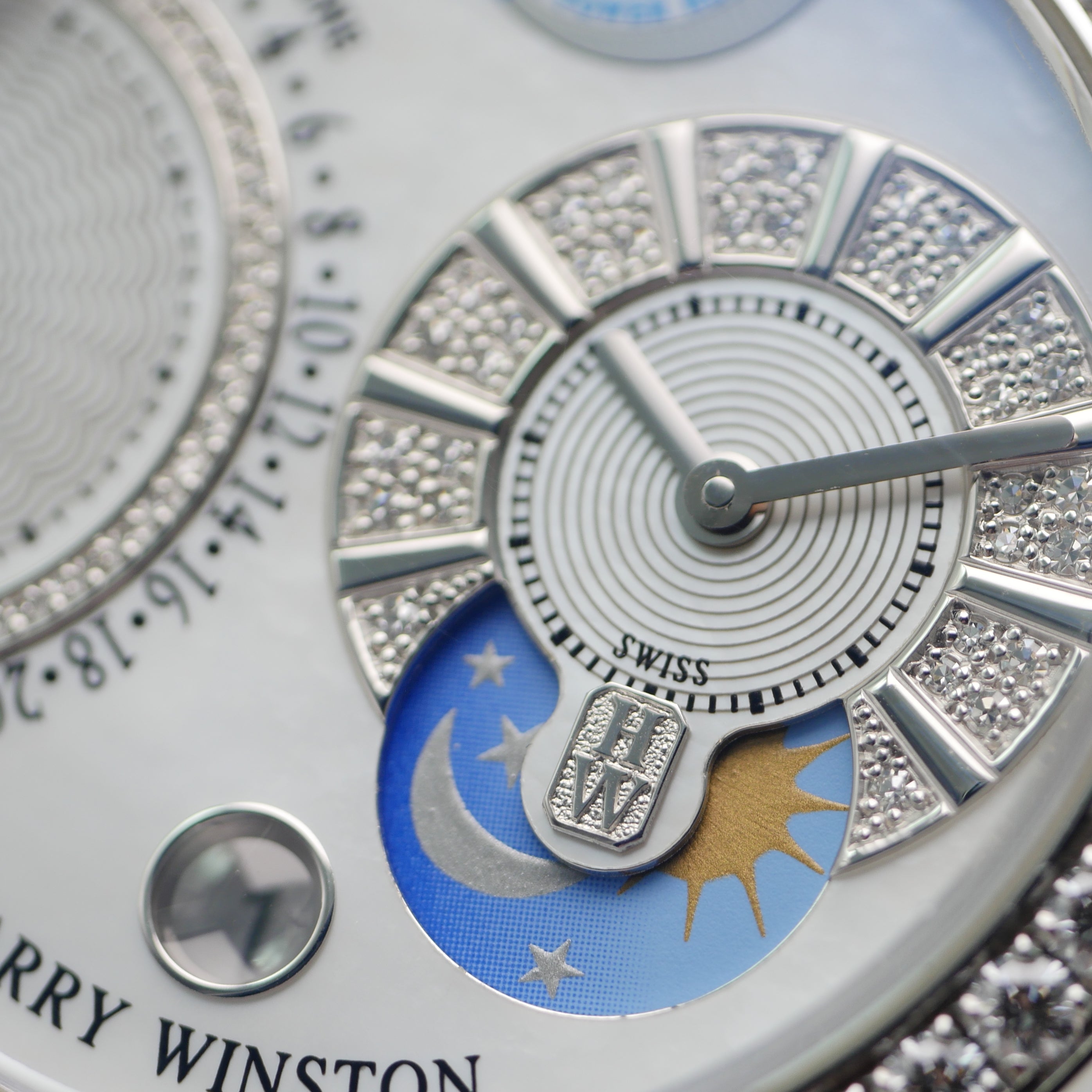 Harry Winston Premier White Gold - 200-MMTZ39W 