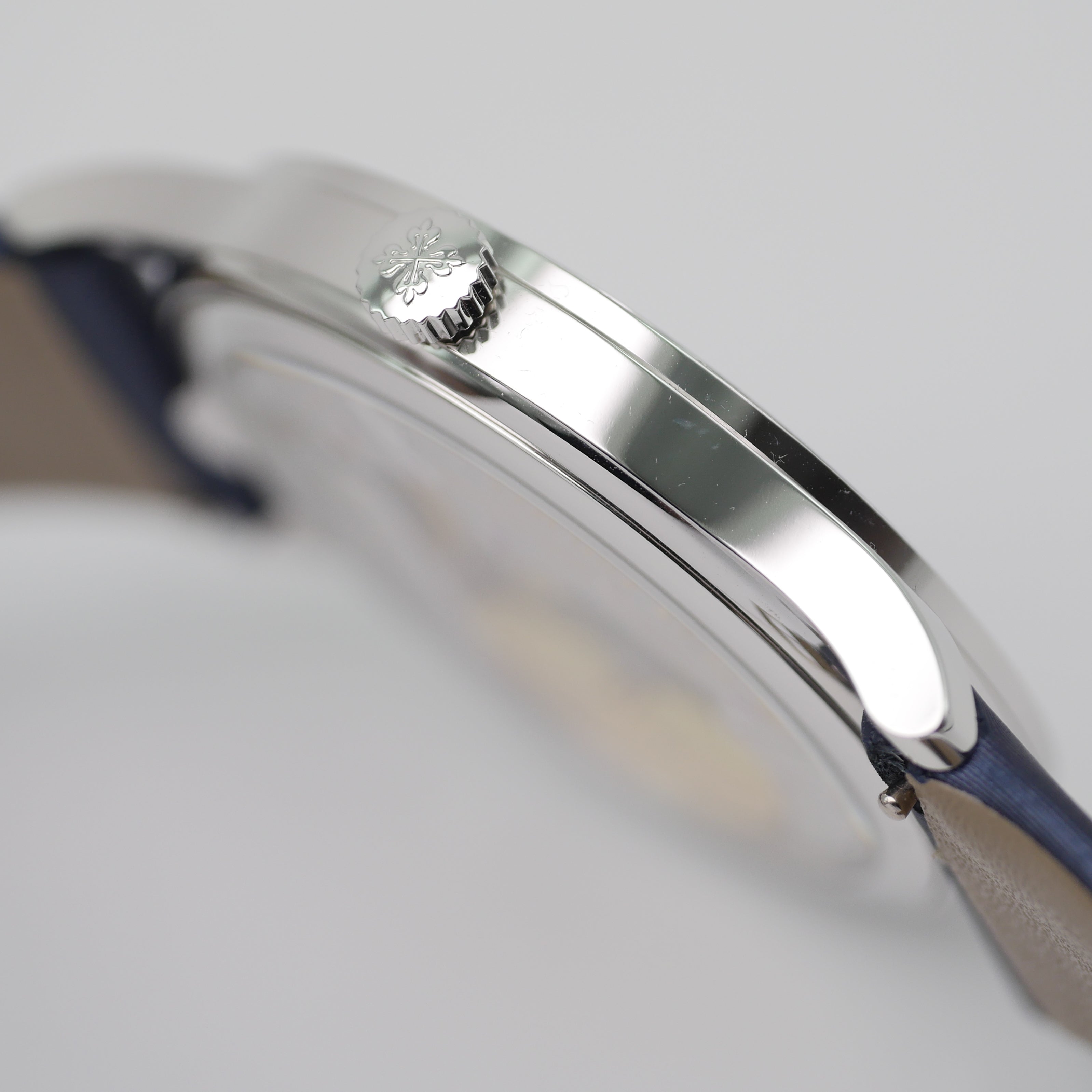 Patek Philippe Calatrava Ladies Stahl 2022 - 4997/200G-001